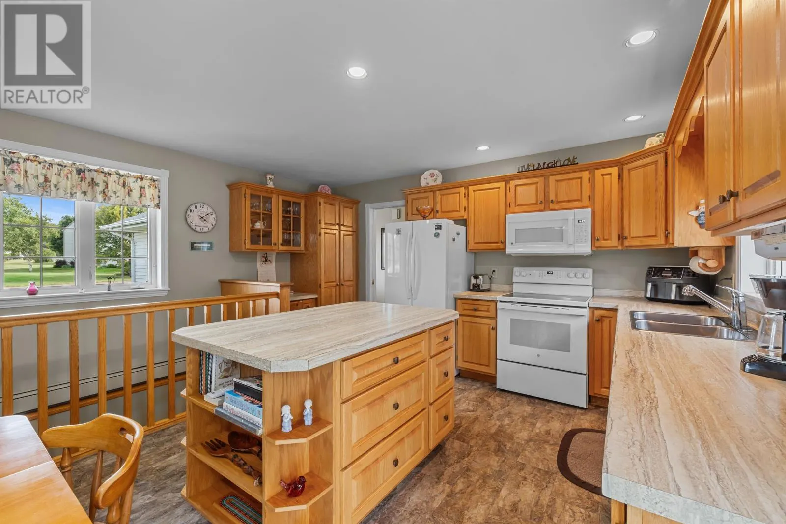 108 Ashbury Ln.