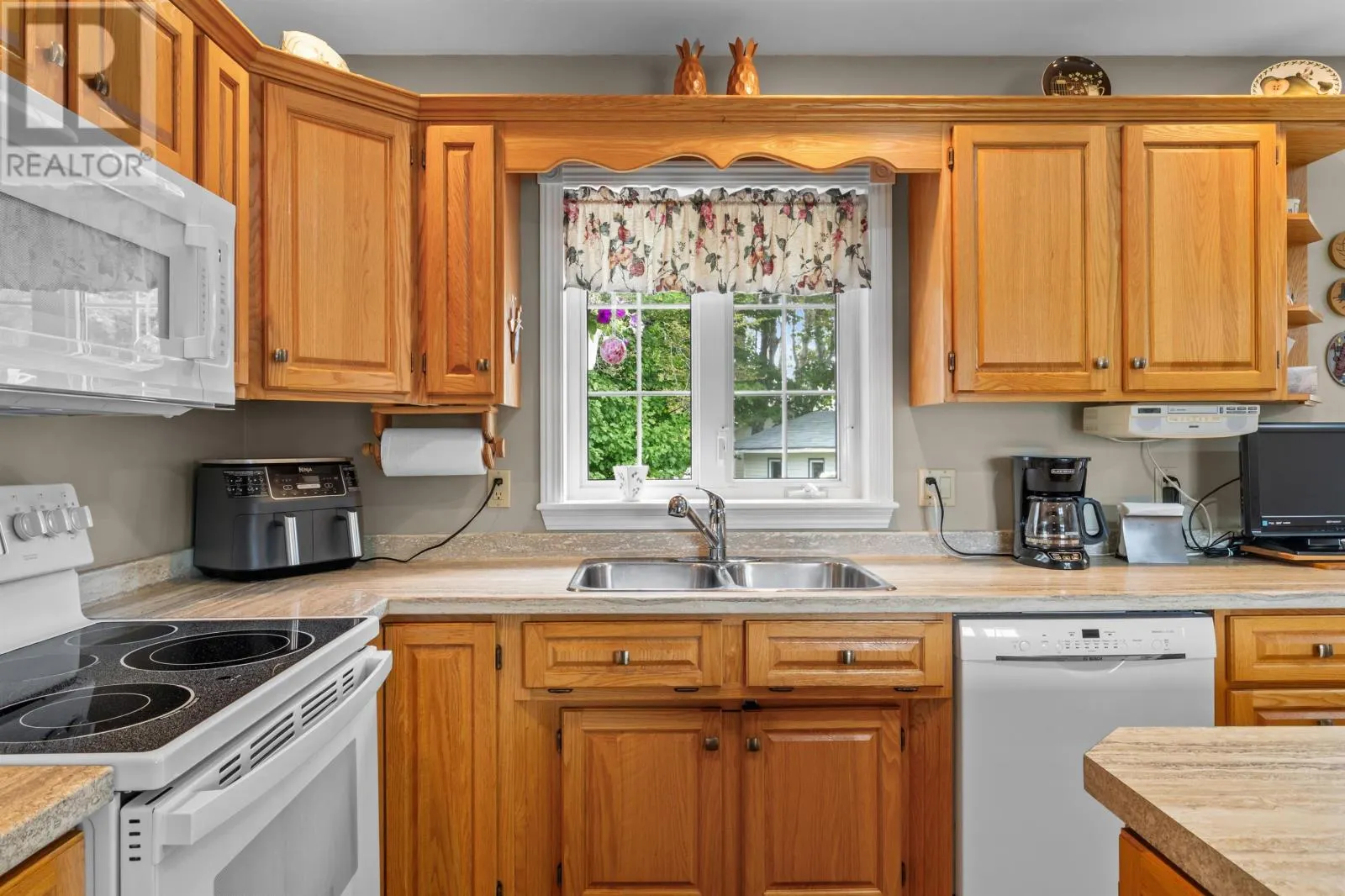 108 Ashbury Ln.