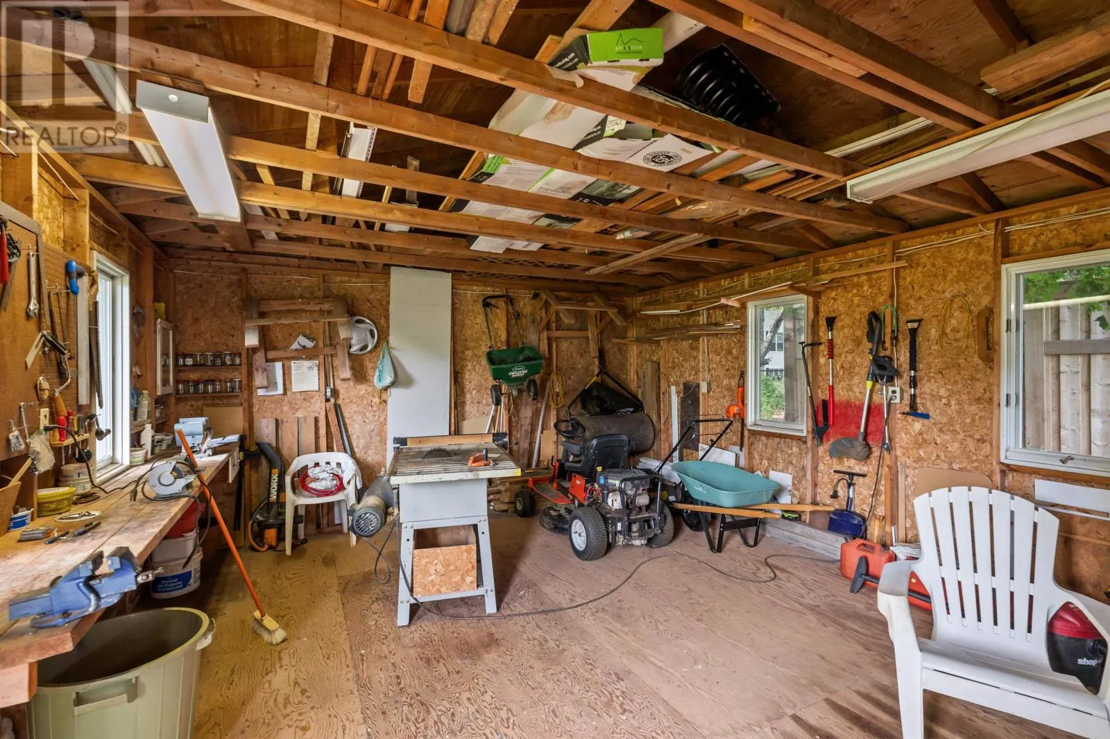 108 Ashbury Ln.
