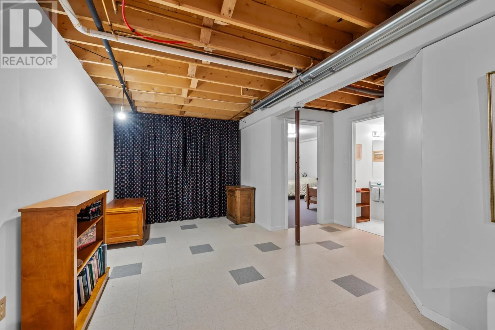 108 Ashbury Ln.