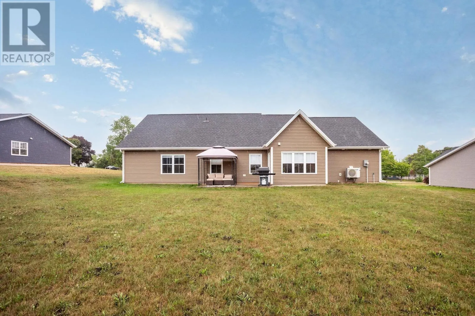 27 East Royalty Road