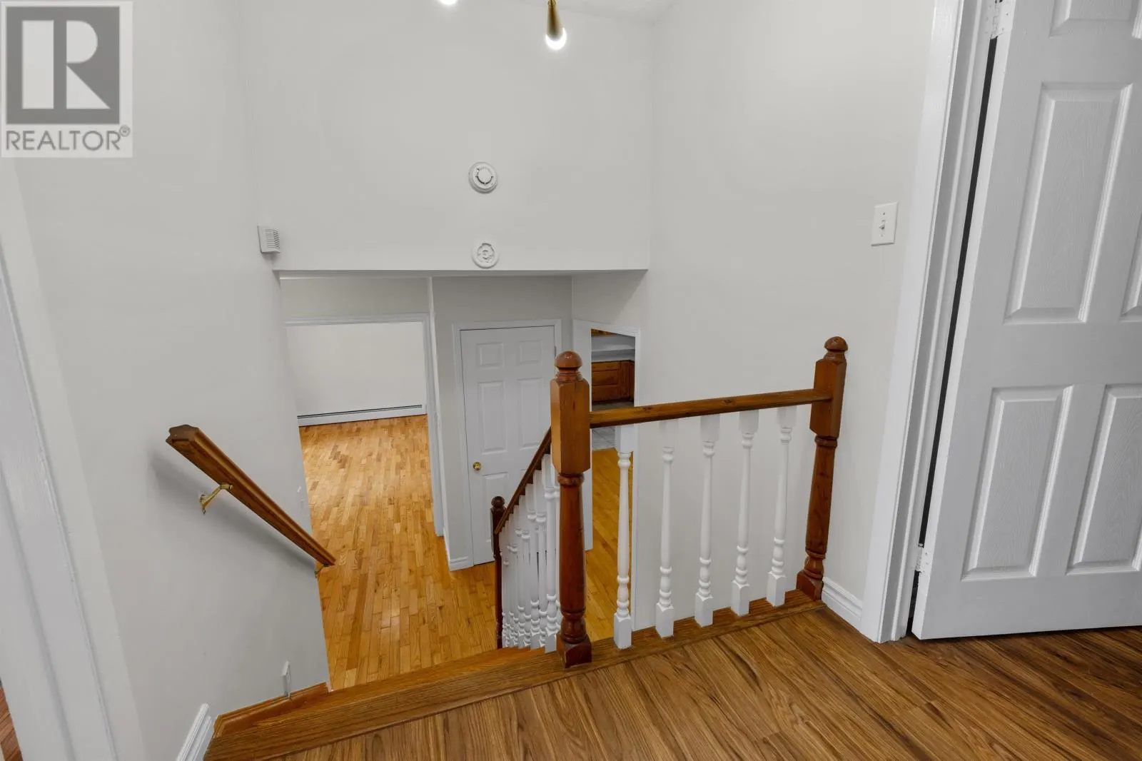 61 Glencove Dr