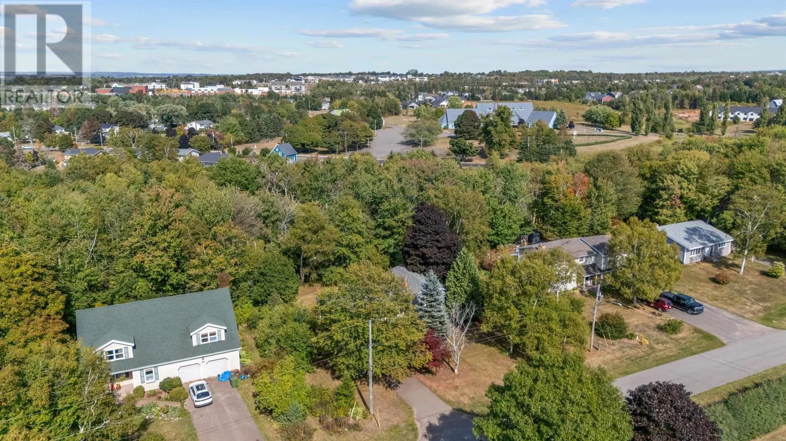 61 Glencove Dr