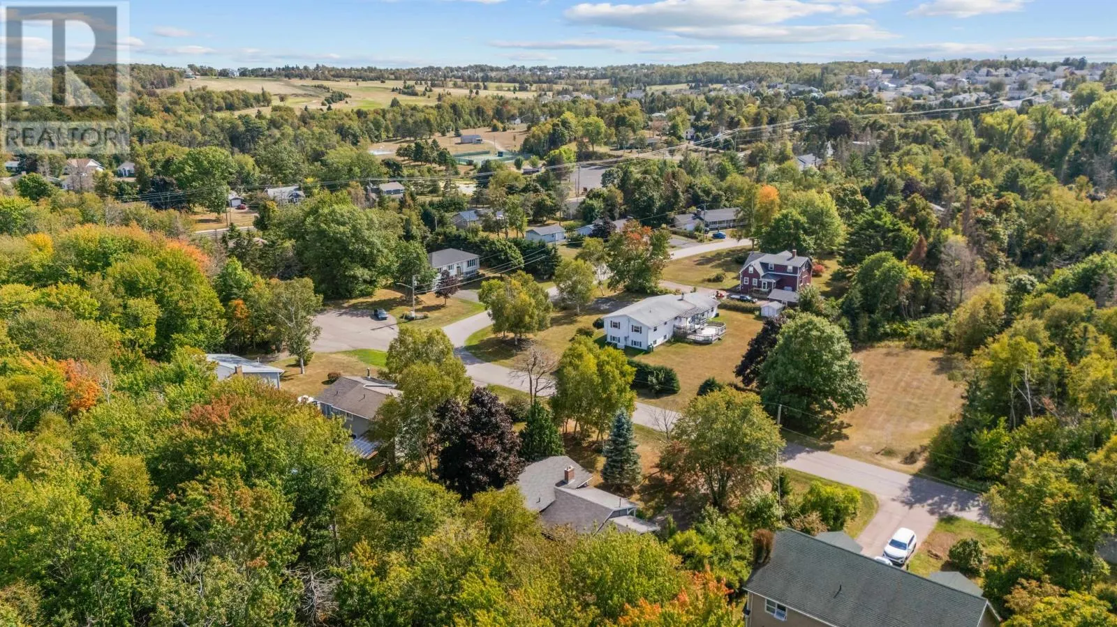 61 Glencove Dr