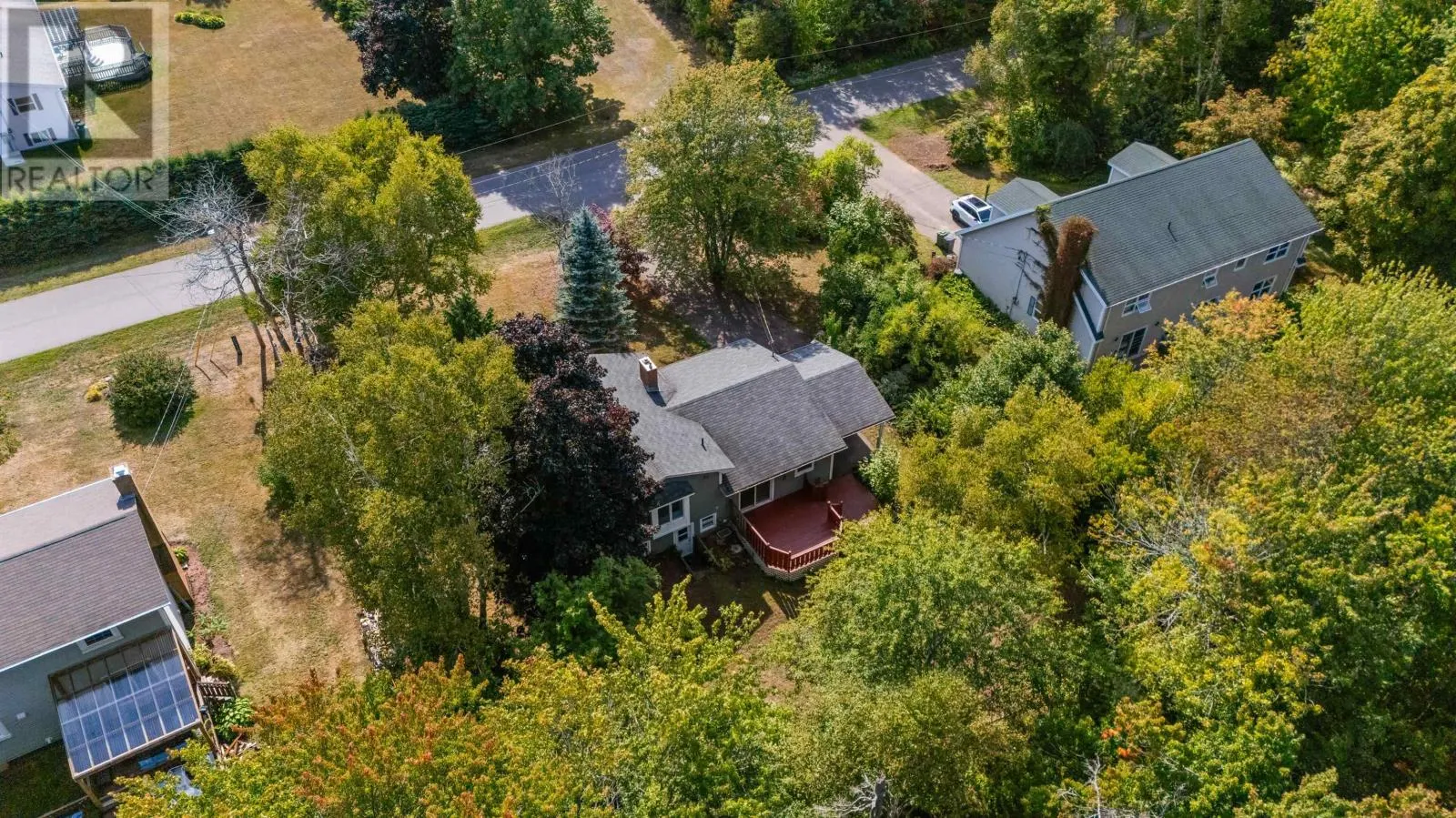 61 Glencove Dr