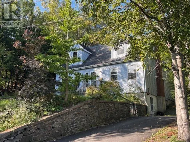 7 Millview Avenue