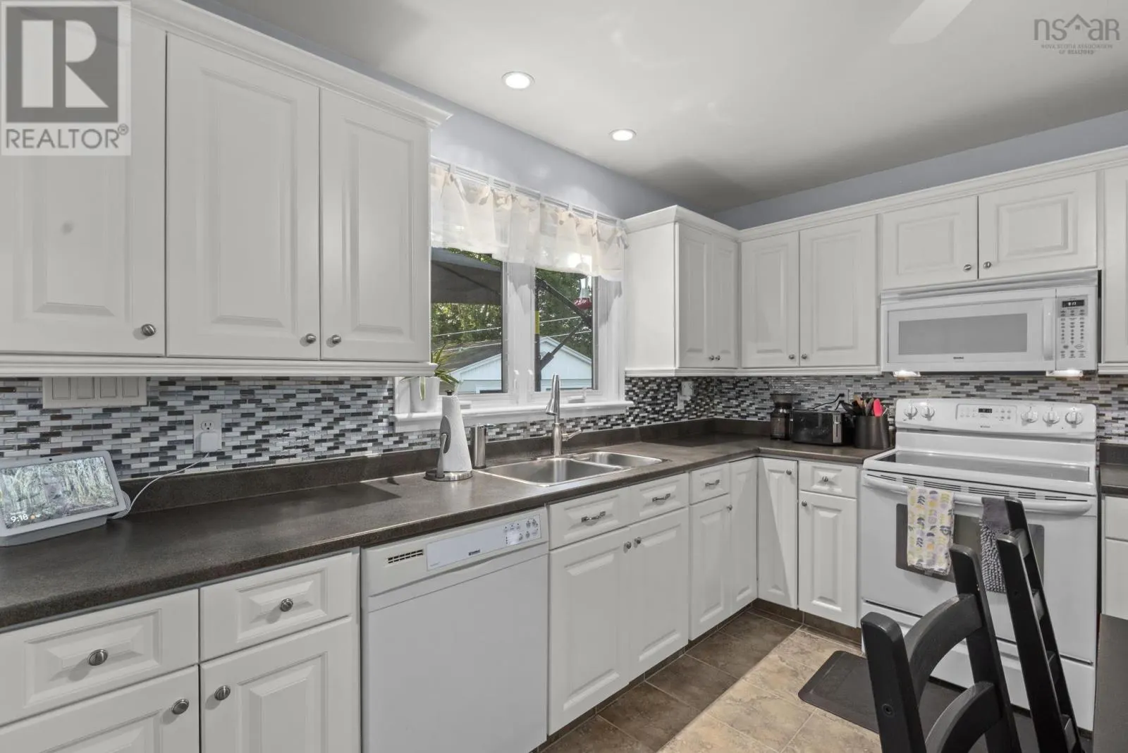 62 Maplewood Drive