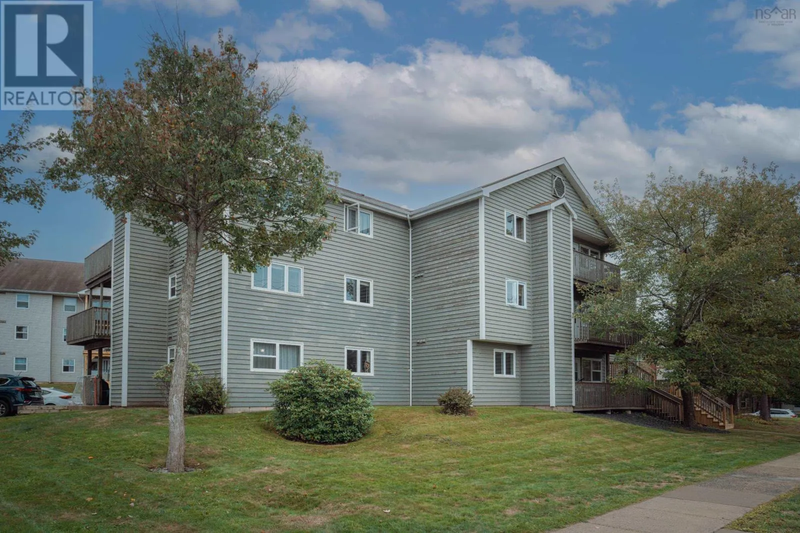 204 182 Farnham Gate Road