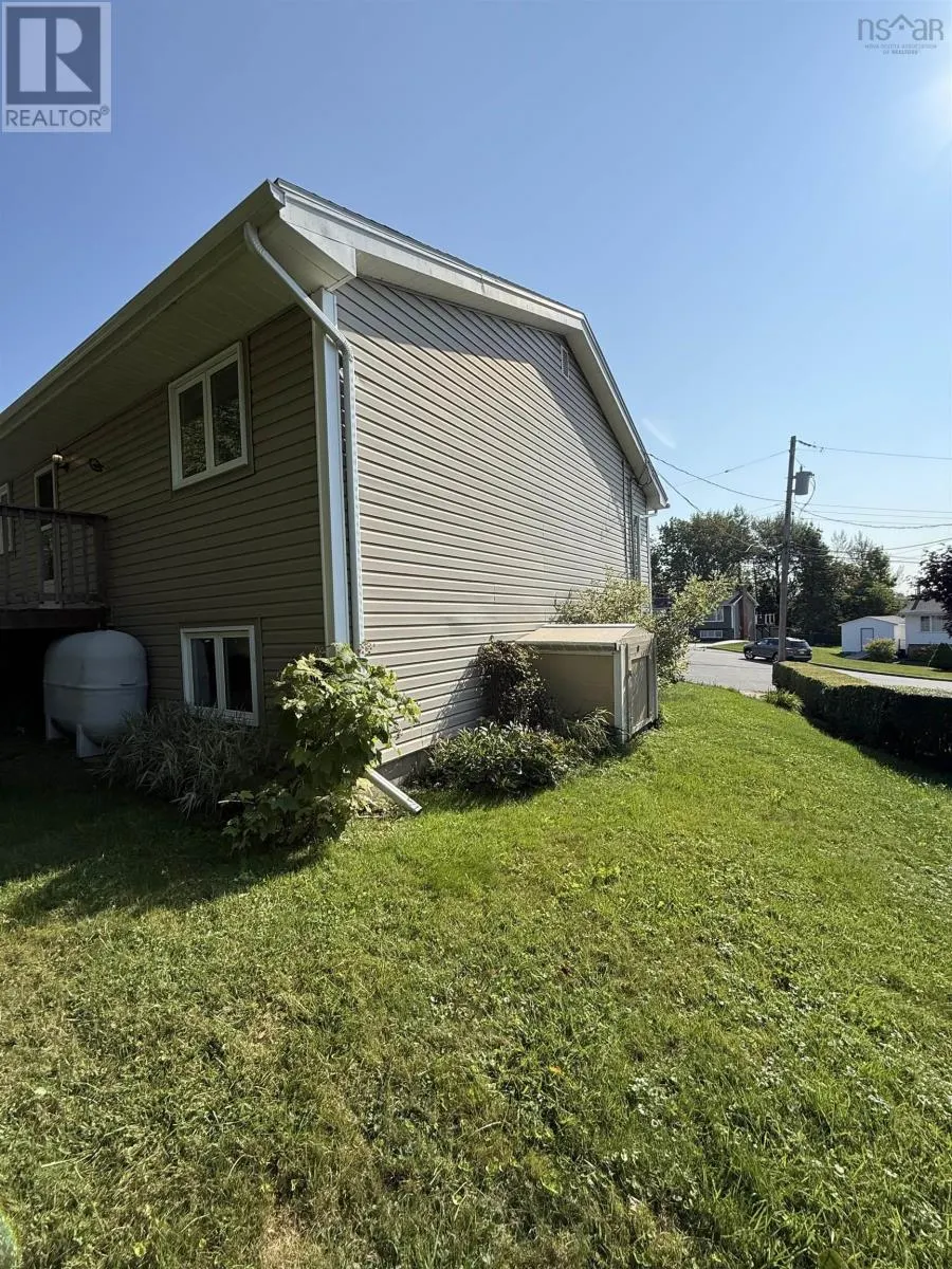 19 Eastwood Court