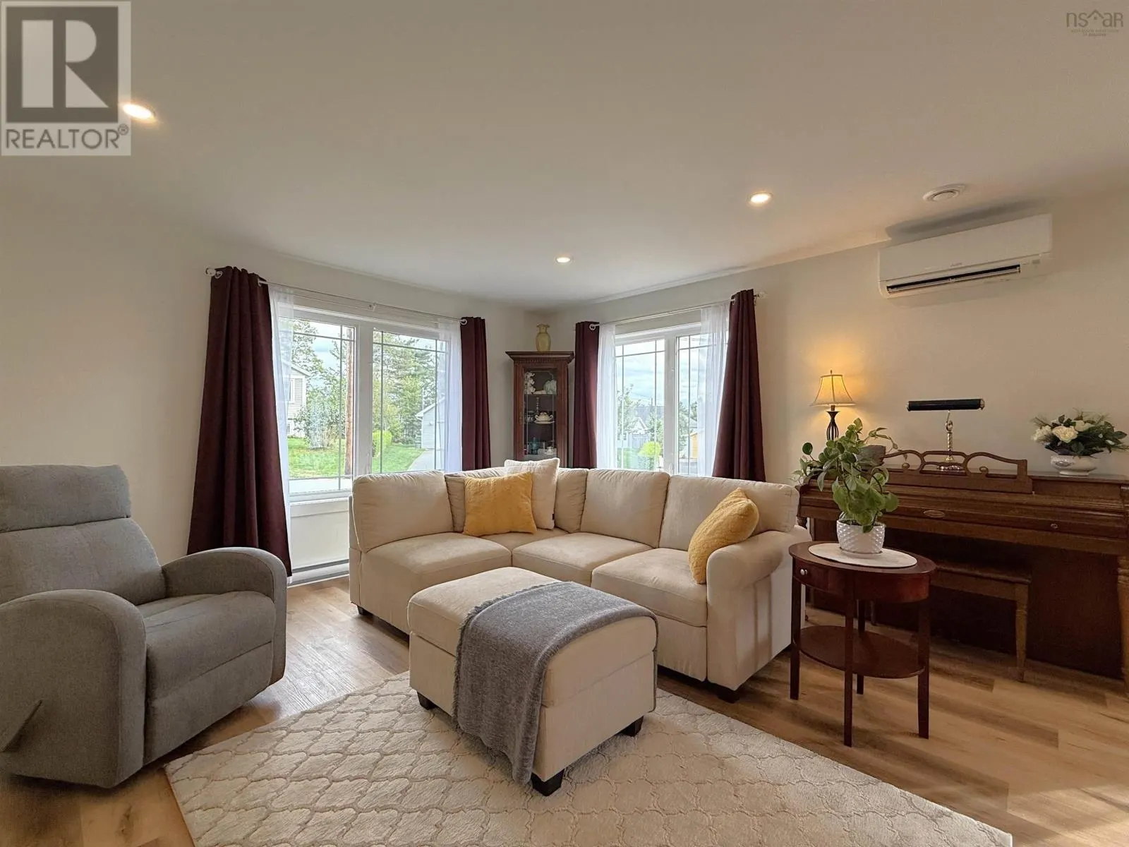 15 Dr Ernst Court