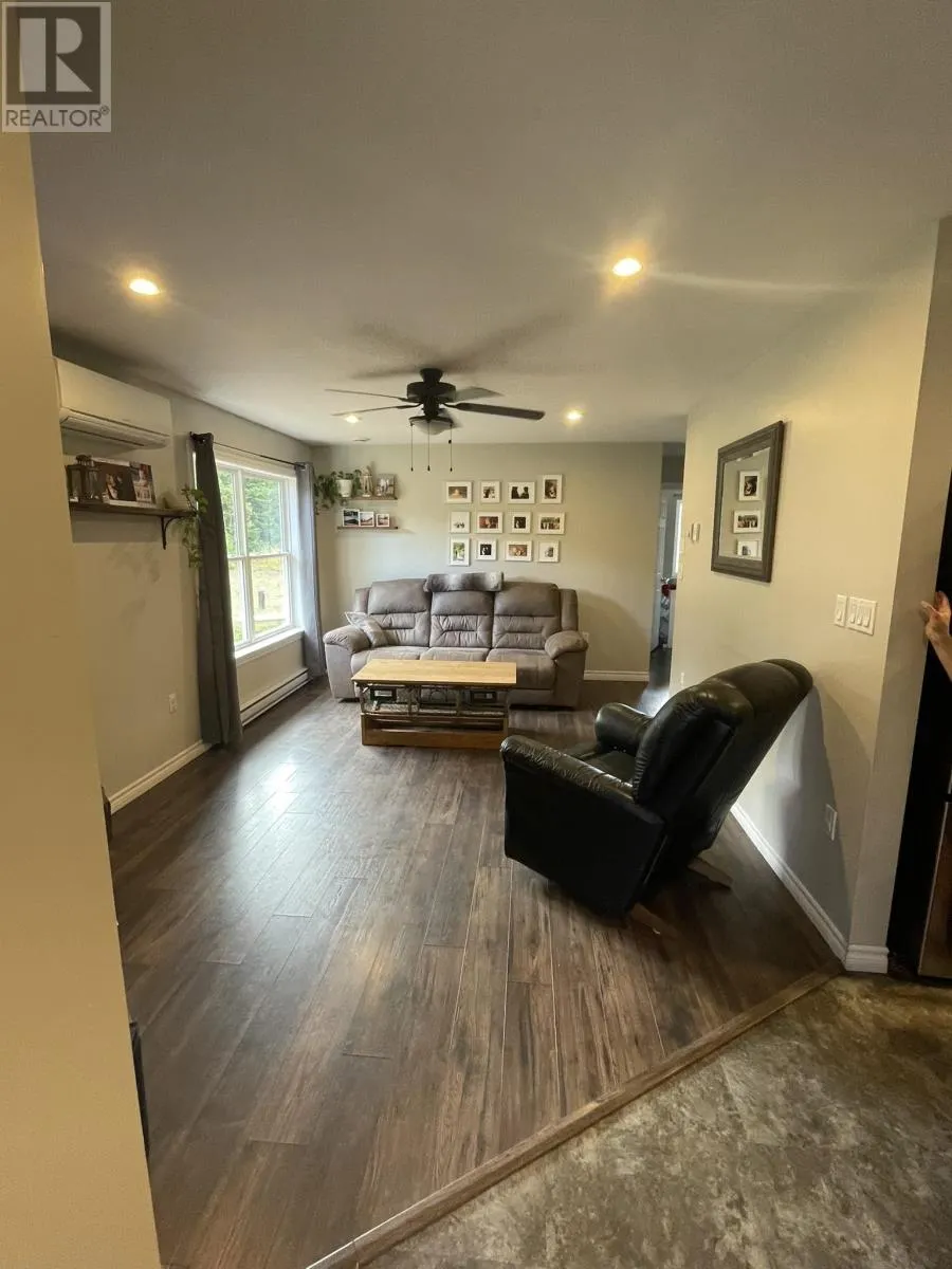 35 Harbour Road