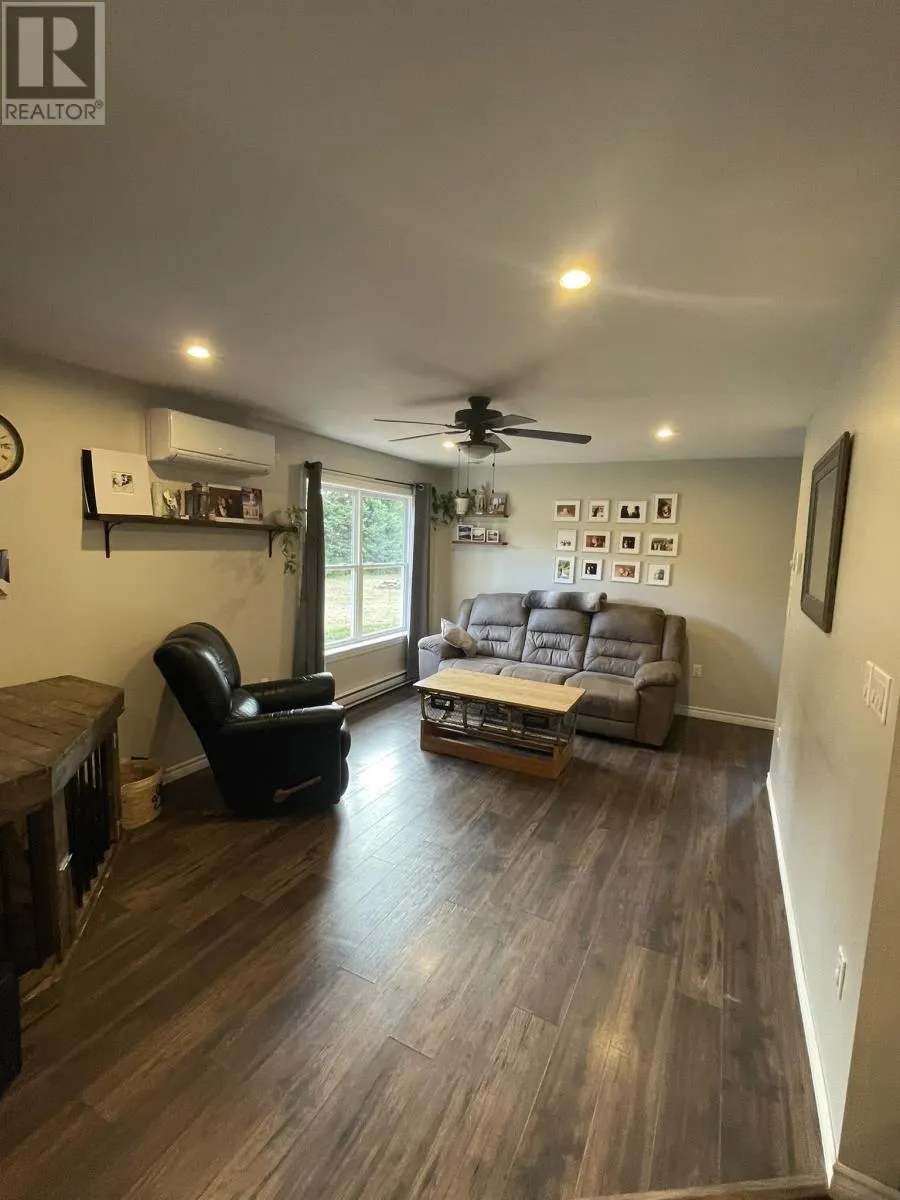 35 Harbour Road