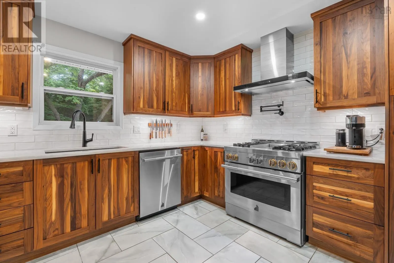 15 Maranatha Drive
