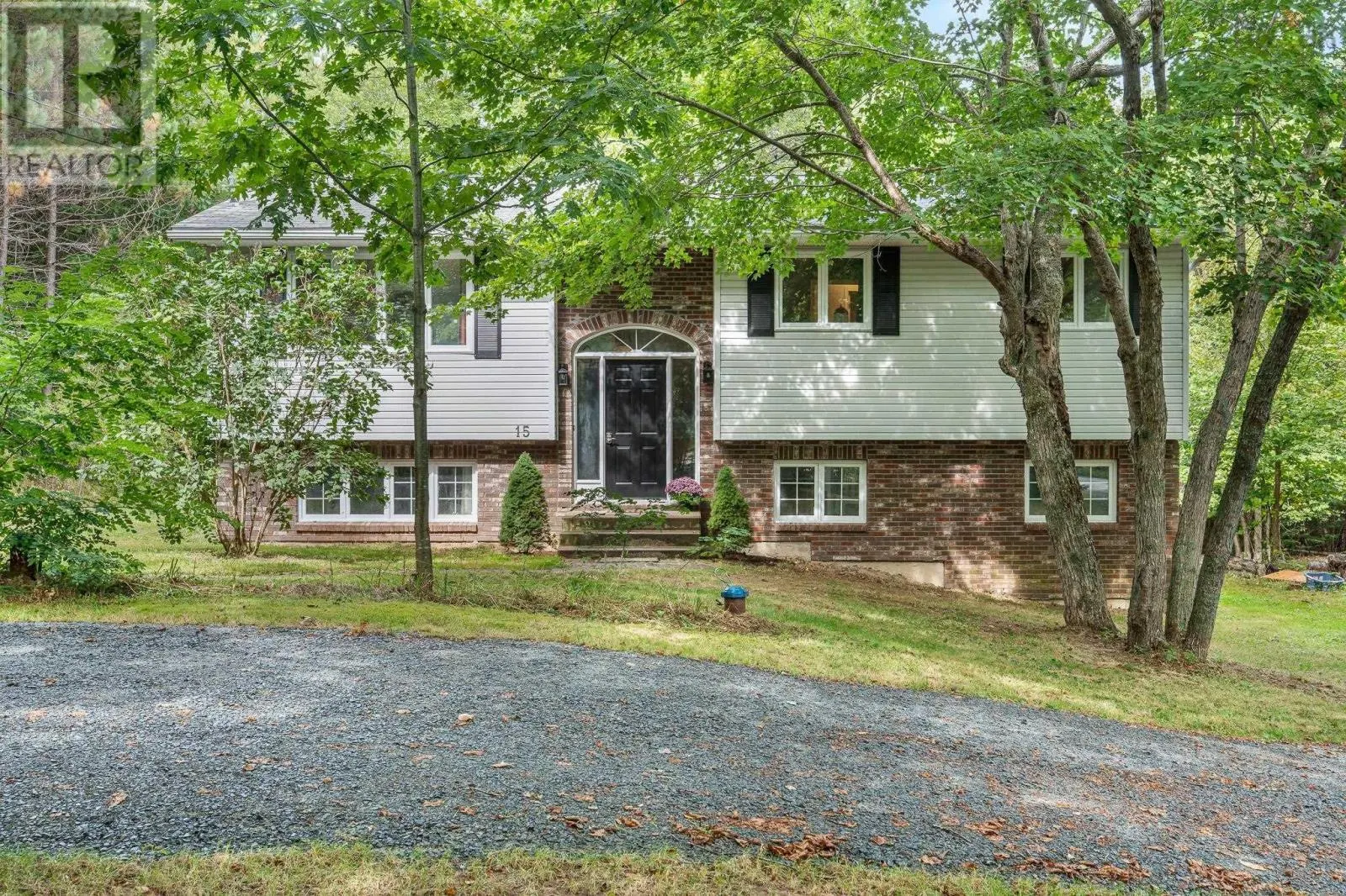 15 Maranatha Drive