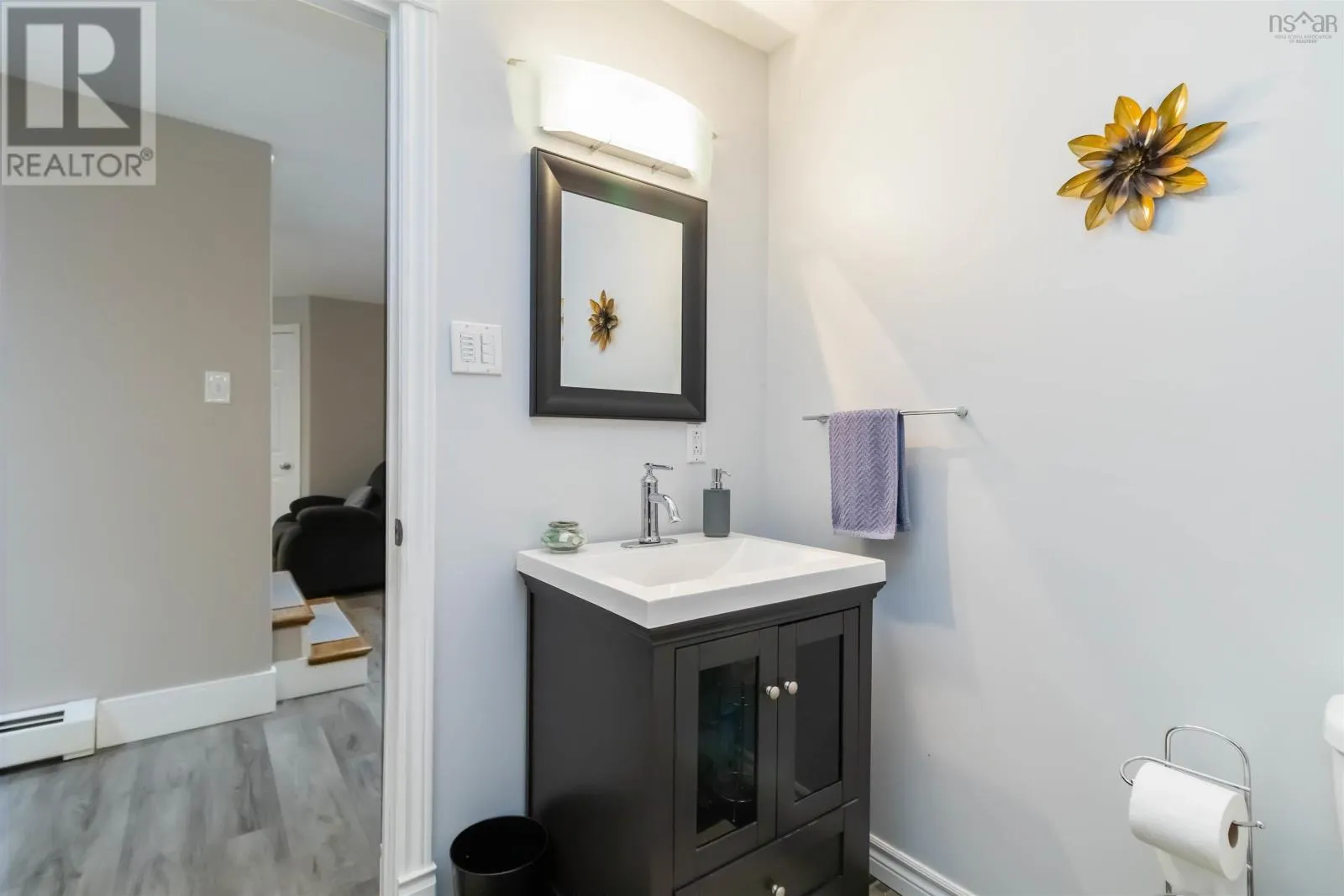 30 Pepperbush Court