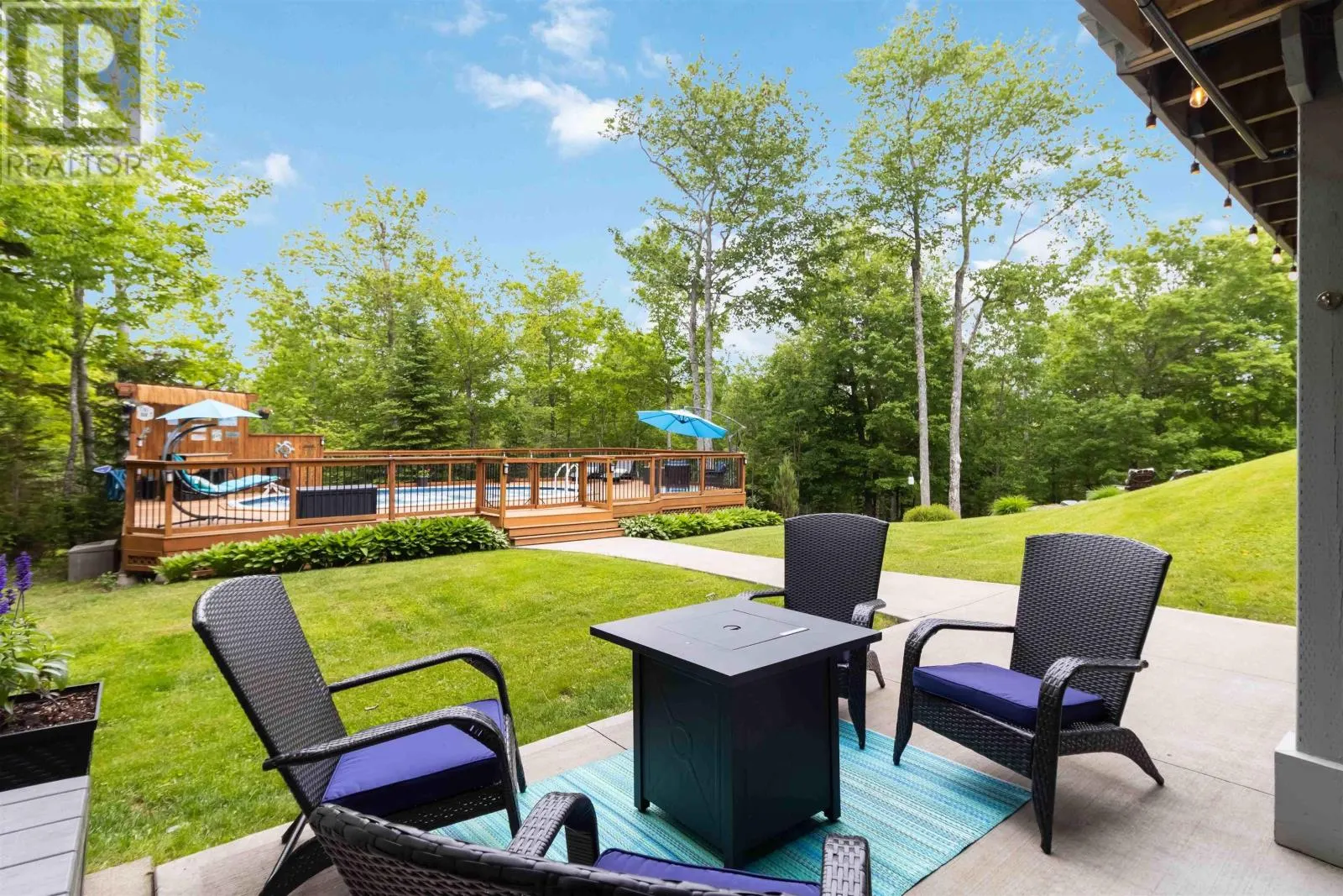 30 Pepperbush Court