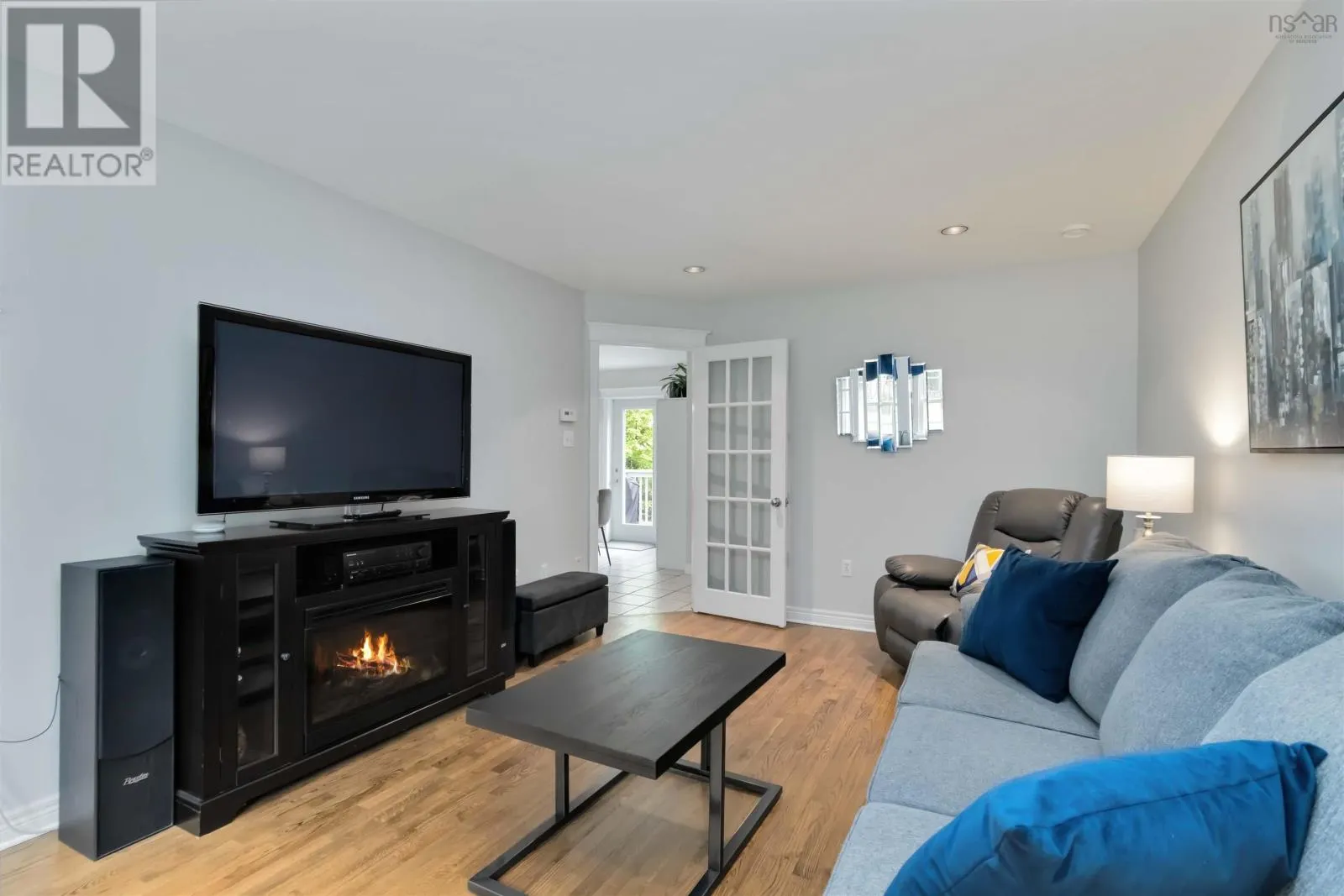 30 Pepperbush Court