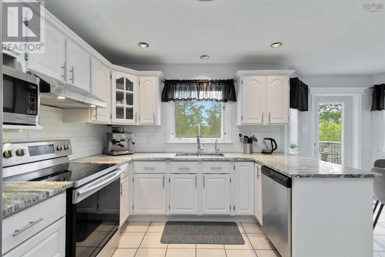 30 Pepperbush Court