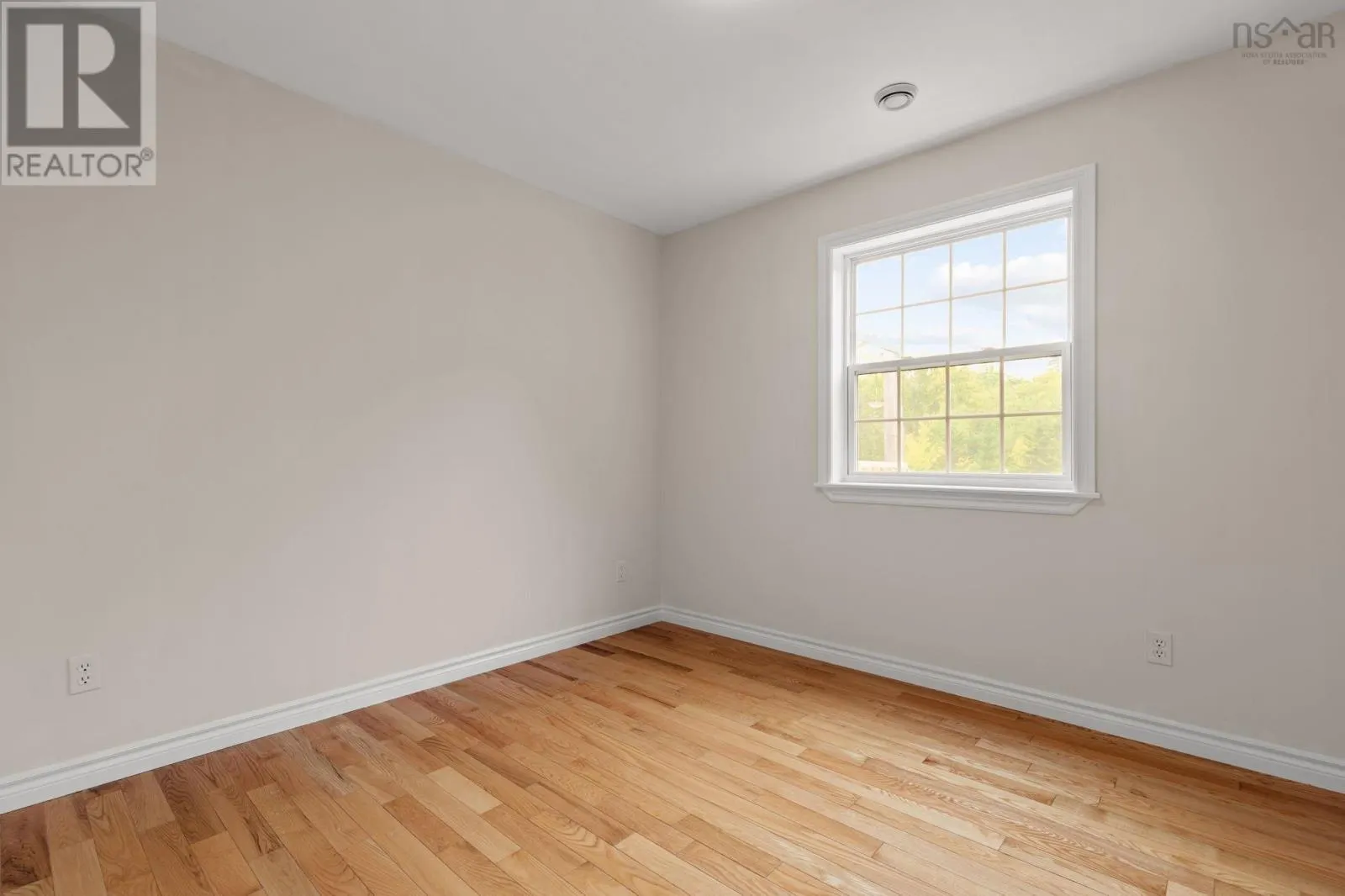 24 Carriage Road