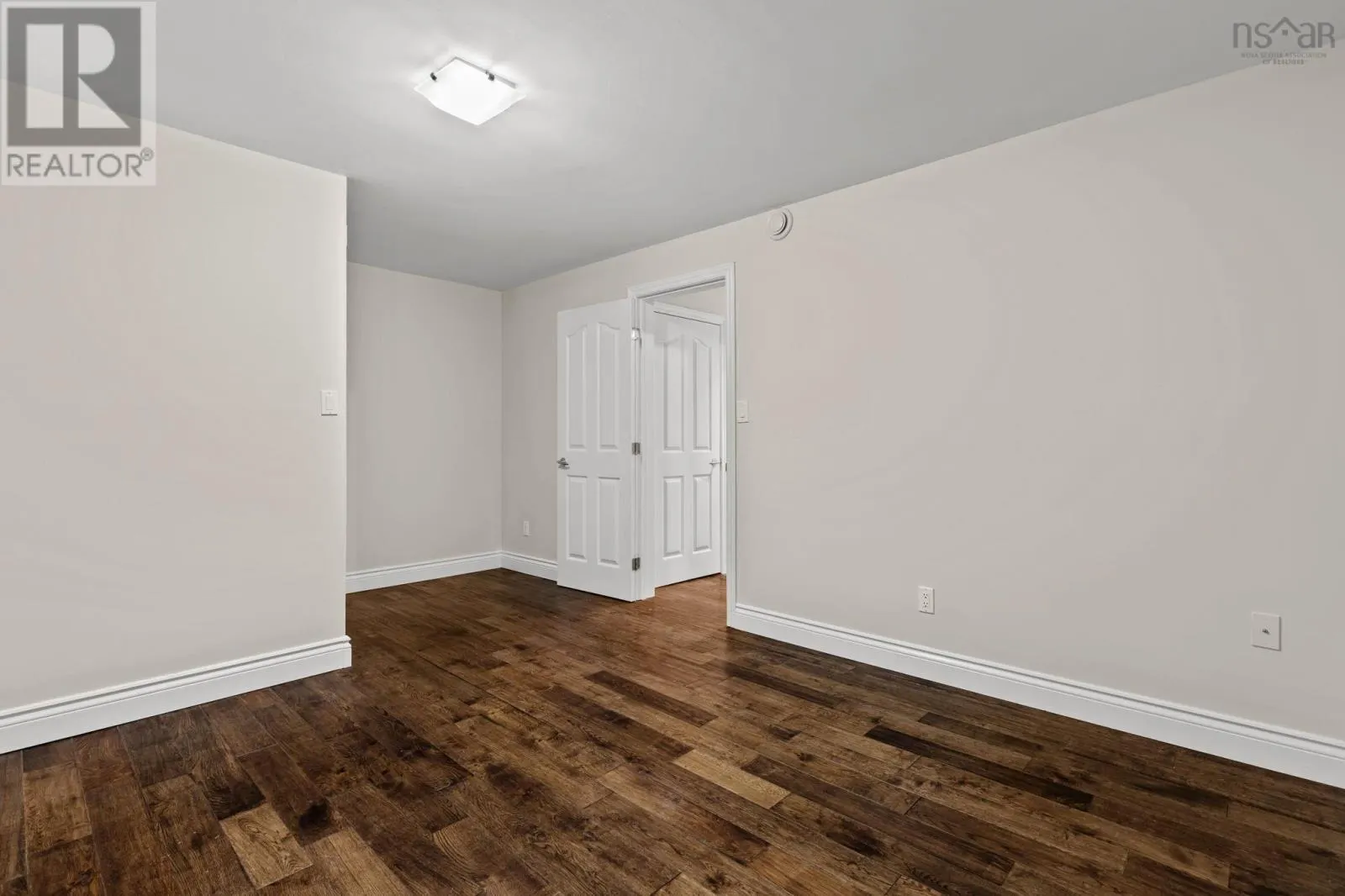 24 Carriage Road