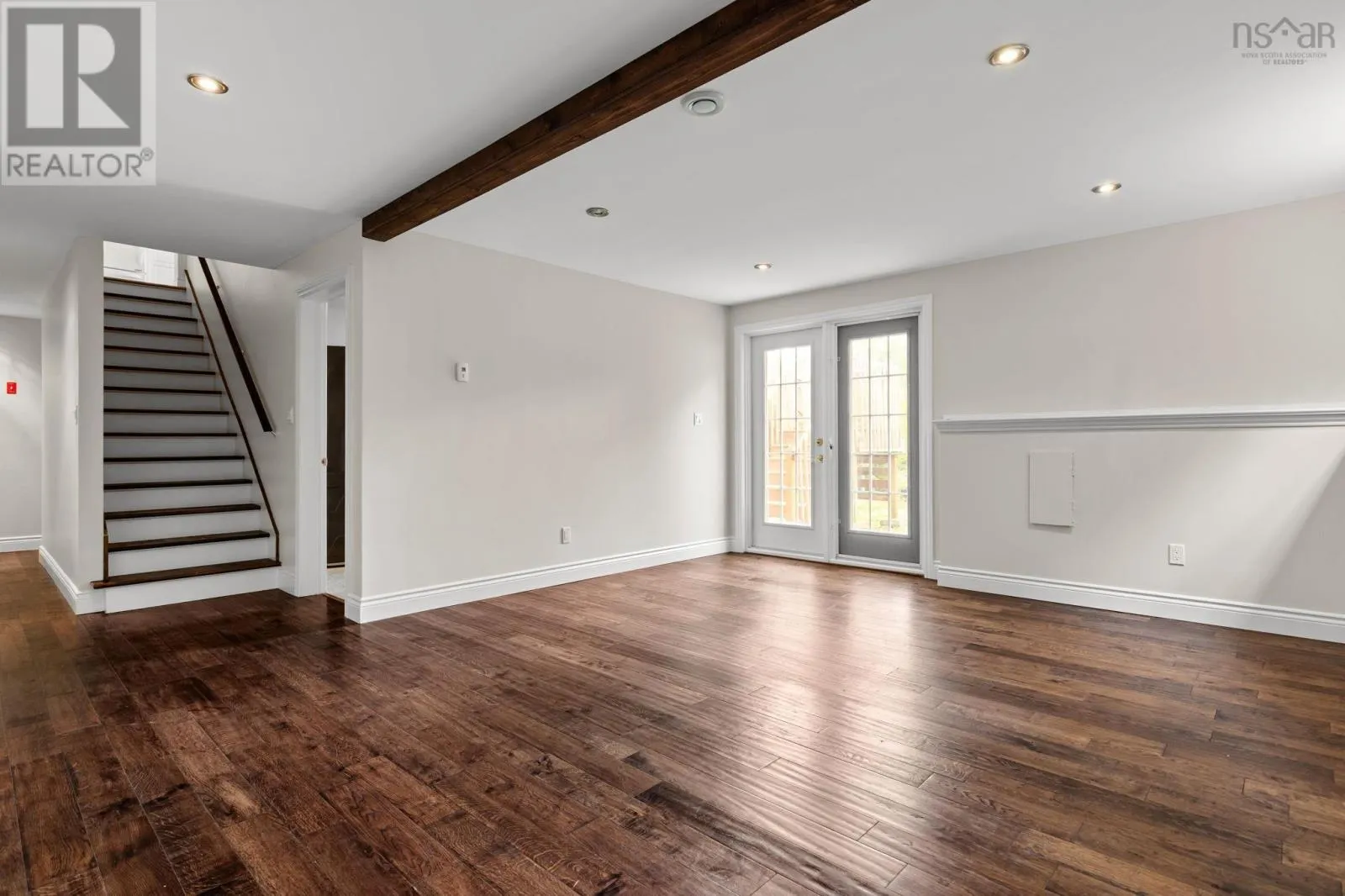 24 Carriage Road