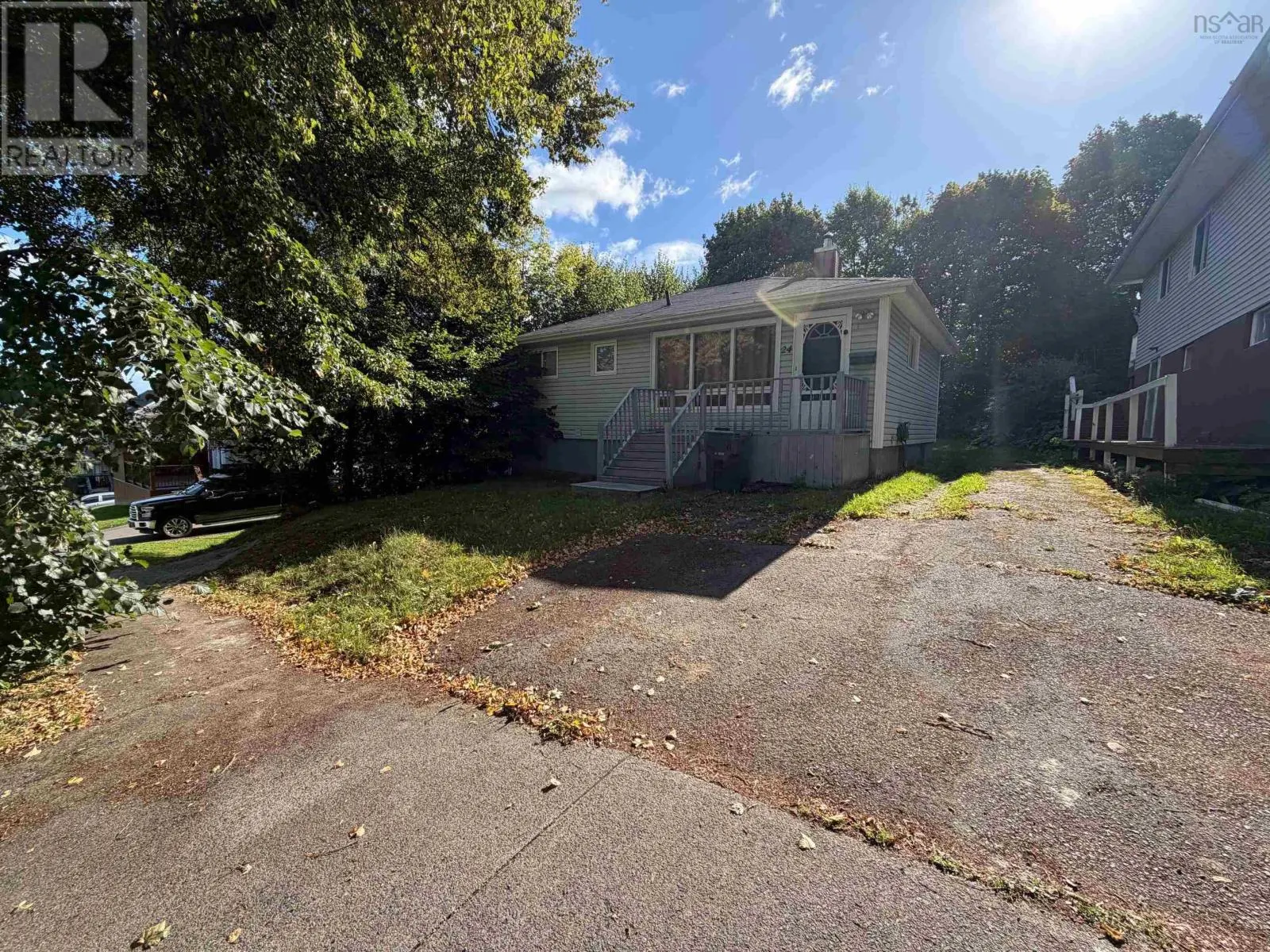 24 Highland Street