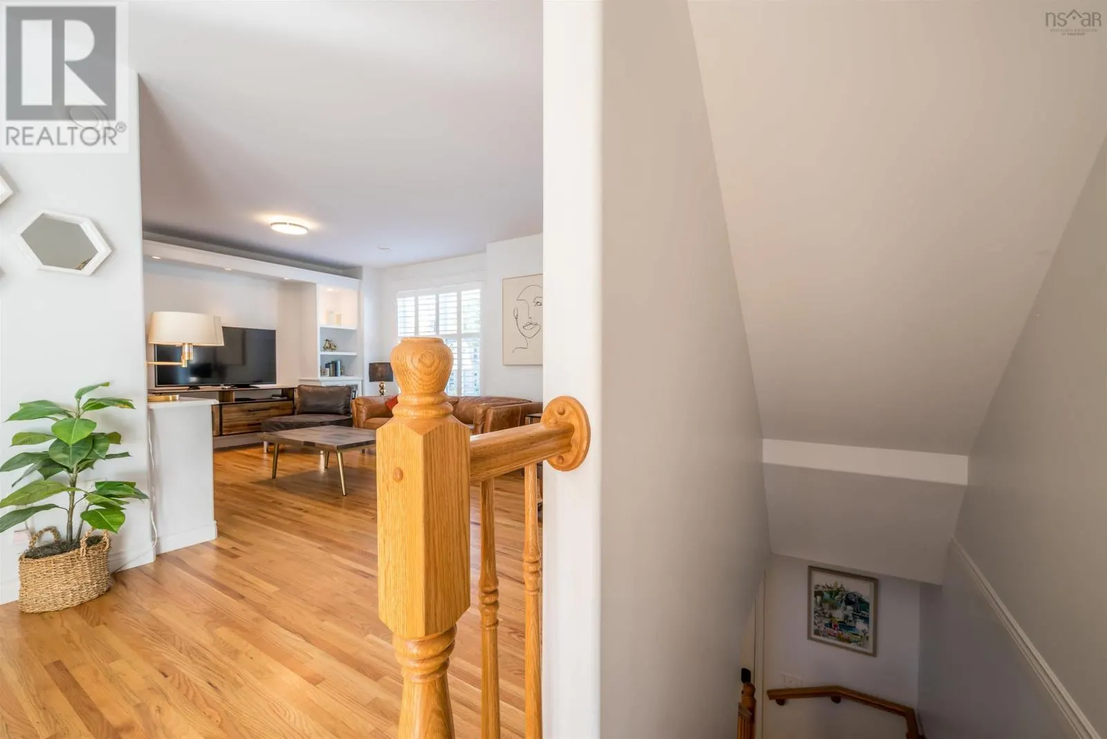 102 5800 Tower Terrace