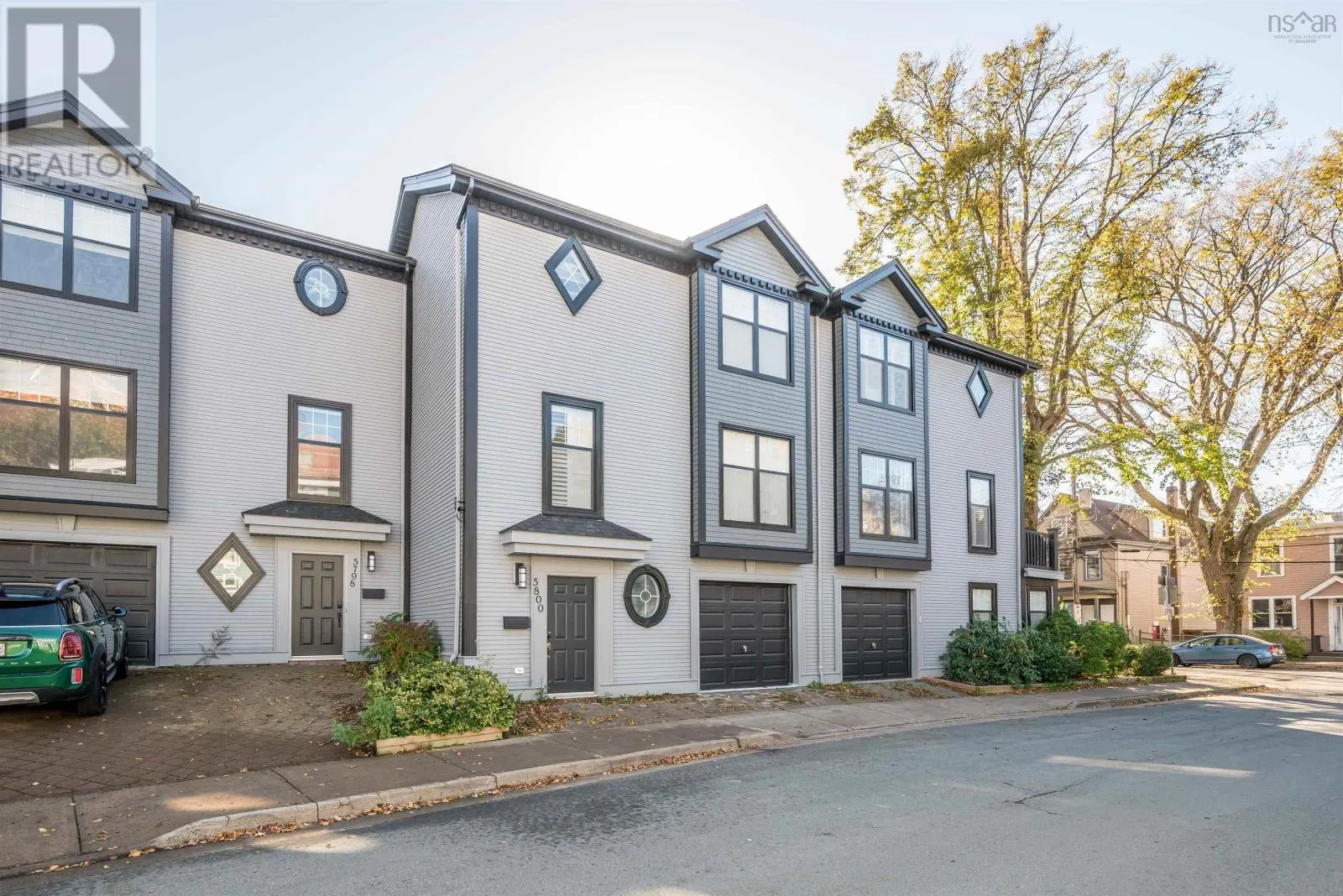 102 5800 Tower Terrace