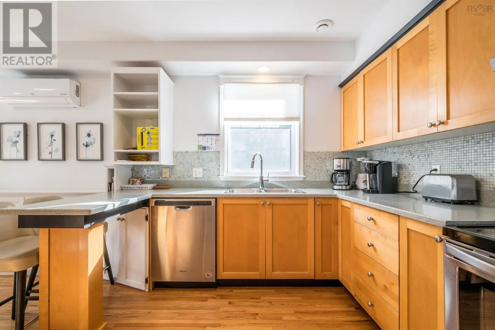 102 5800 Tower Terrace
