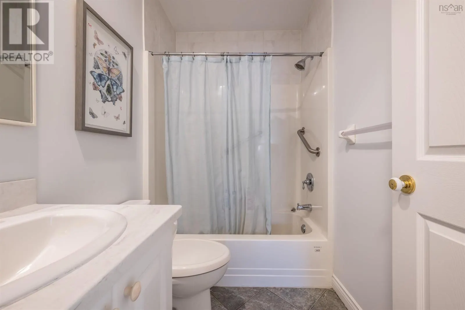 102 5800 Tower Terrace