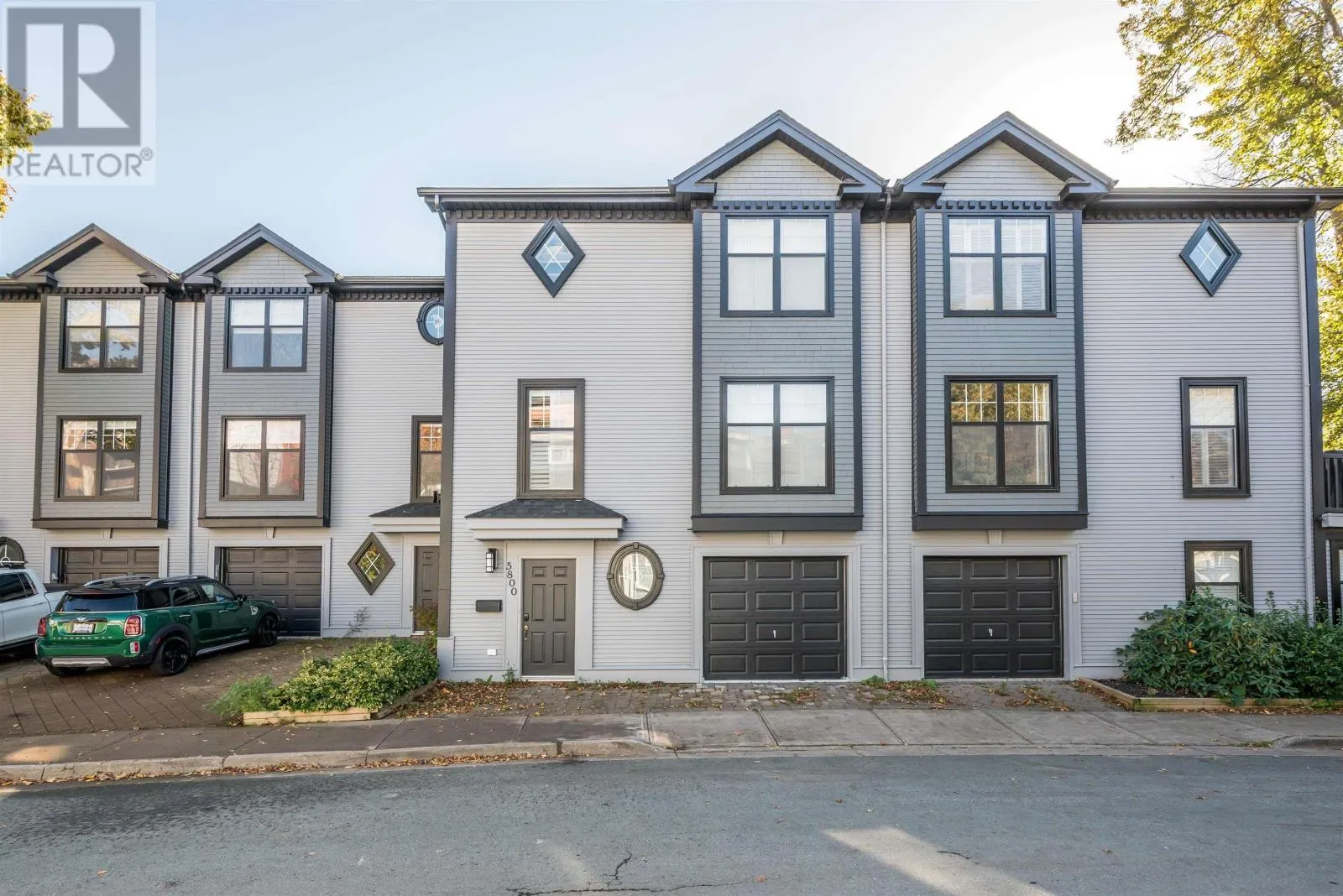 102 5800 Tower Terrace