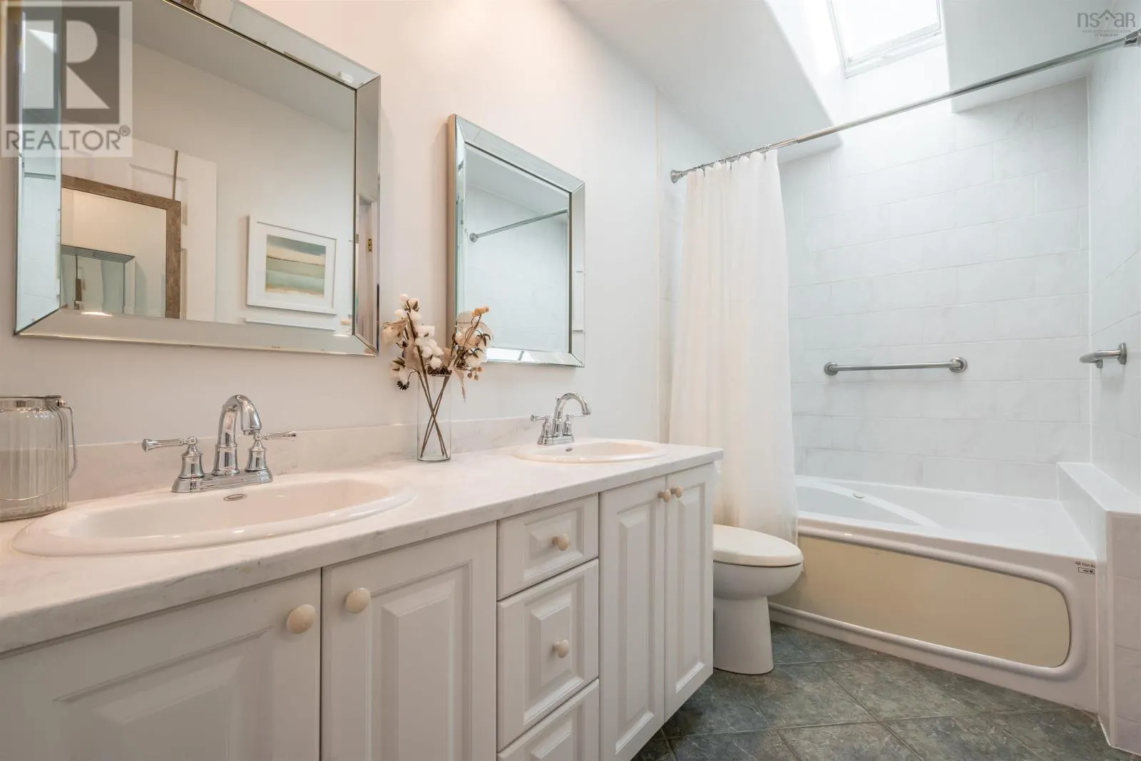 102 5800 Tower Terrace