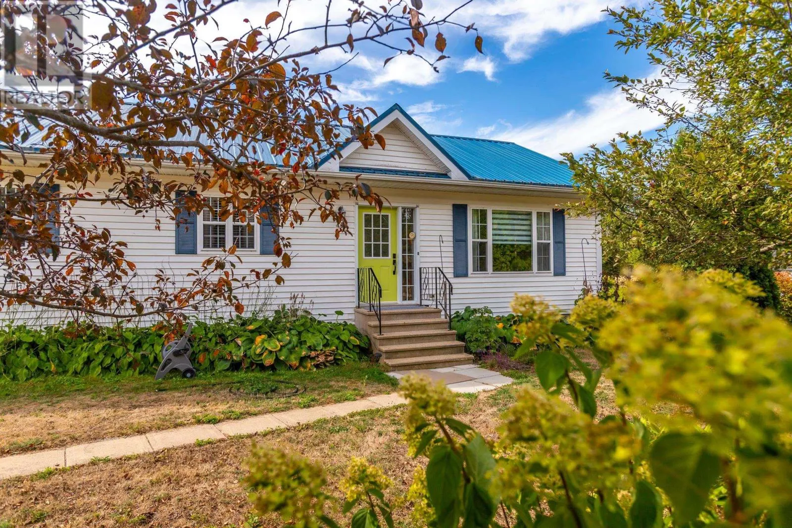 46 Riverview Drive