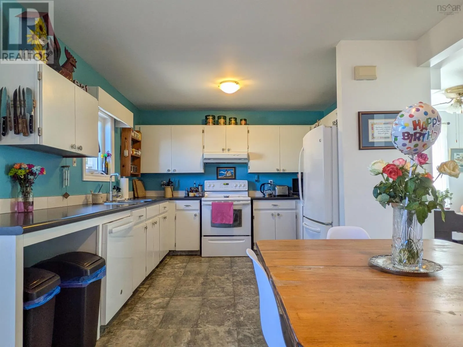 544 South Broadway Avenue