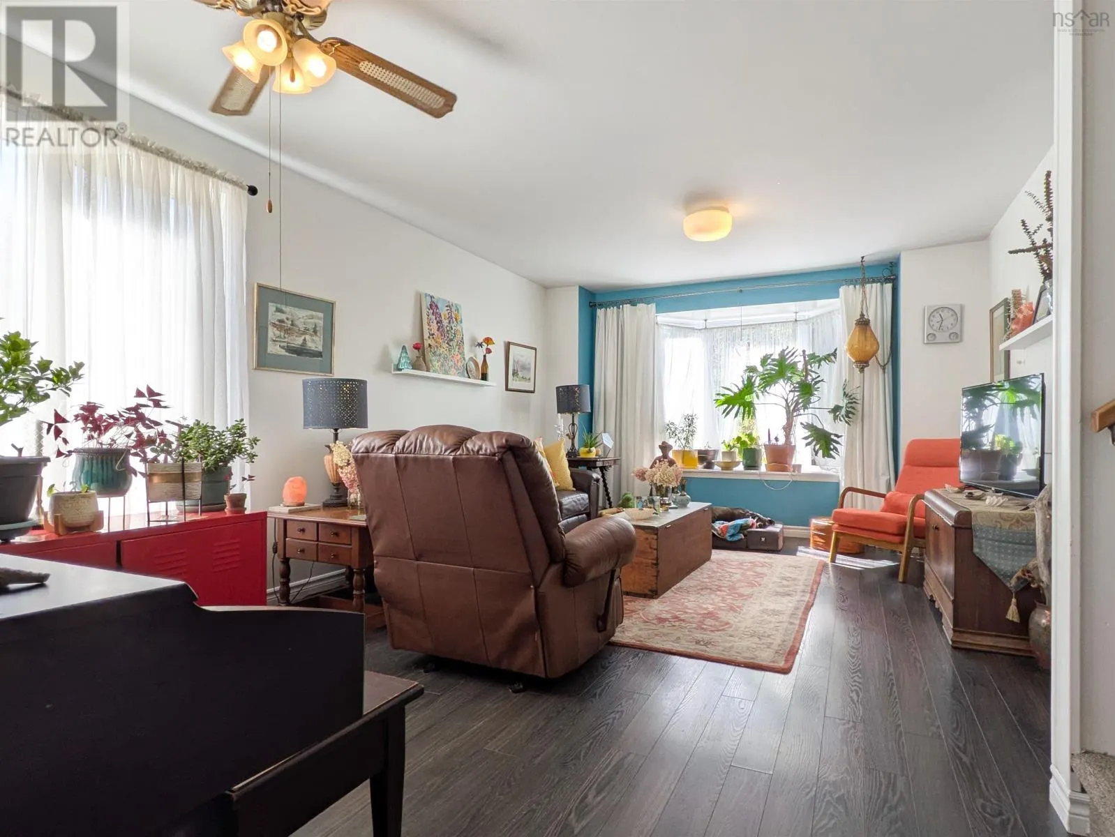 544 South Broadway Avenue
