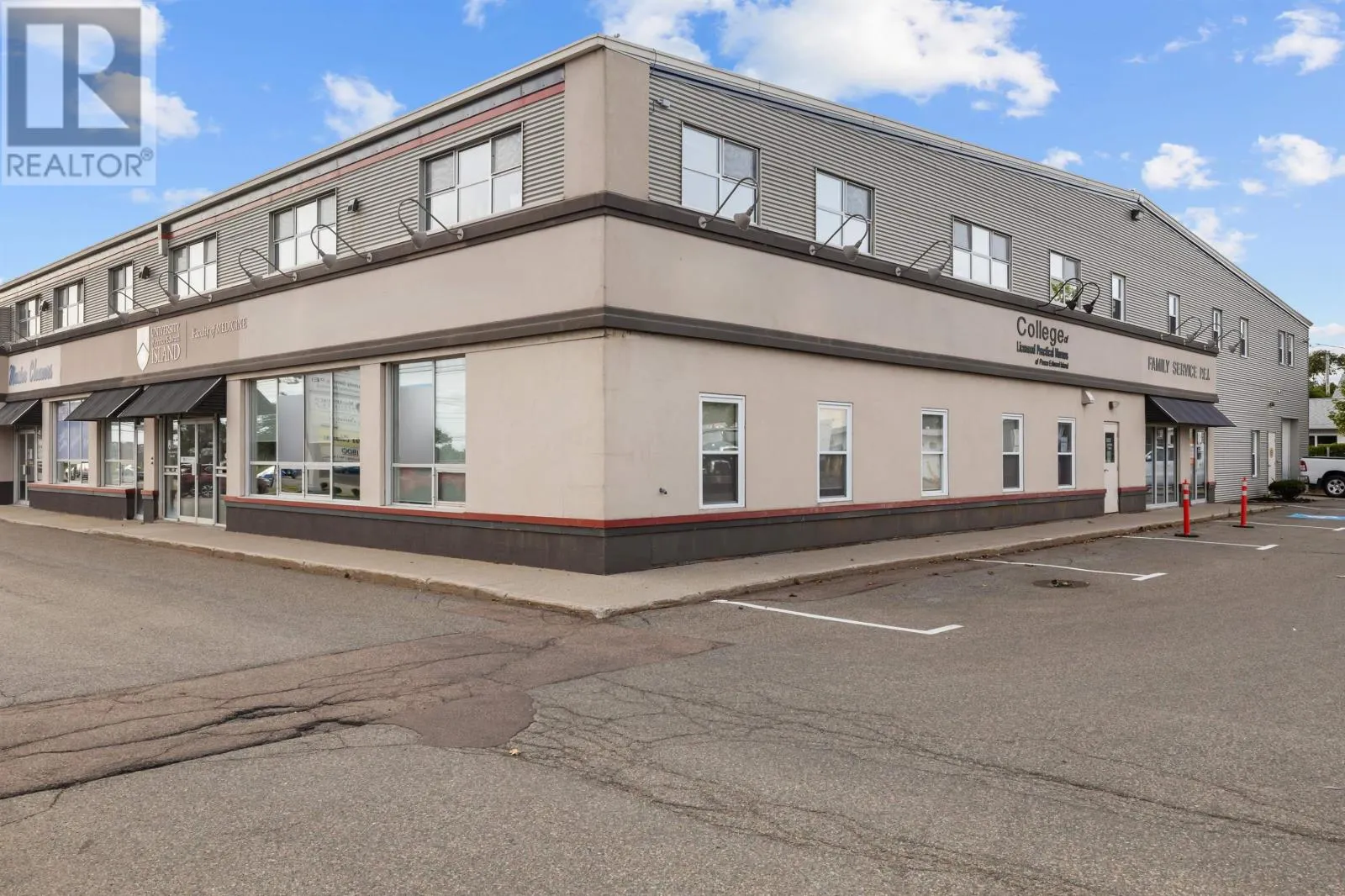 1A 155 Belvedere Avenue