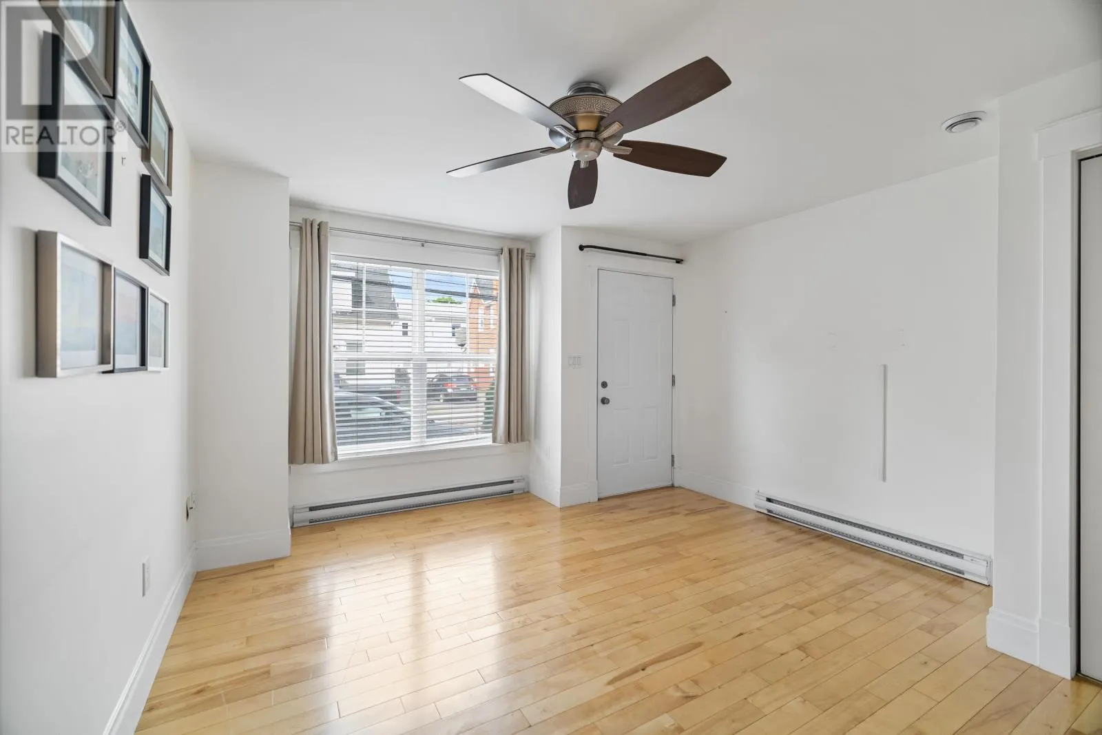 328 A Queen Street