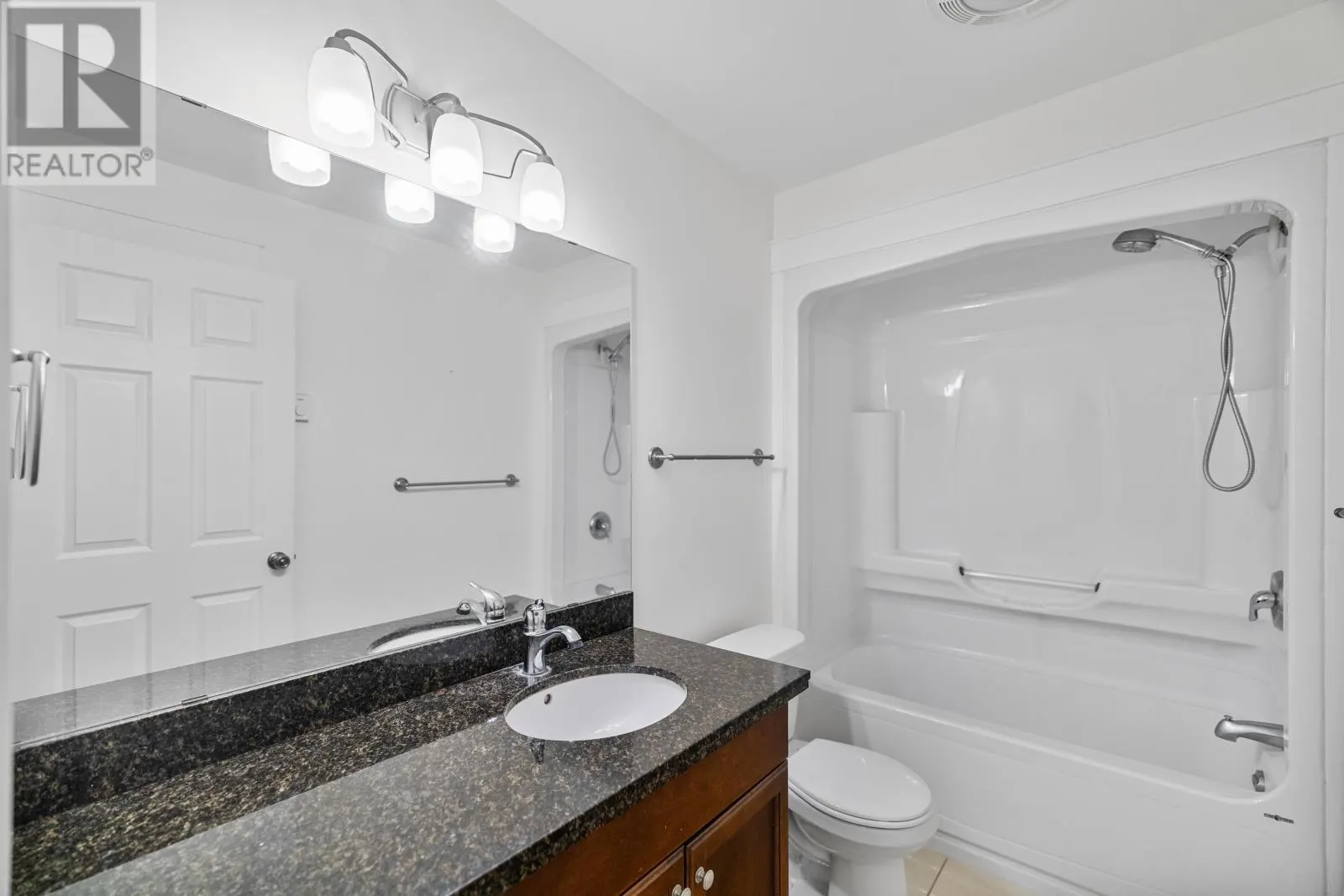 328 A Queen Street