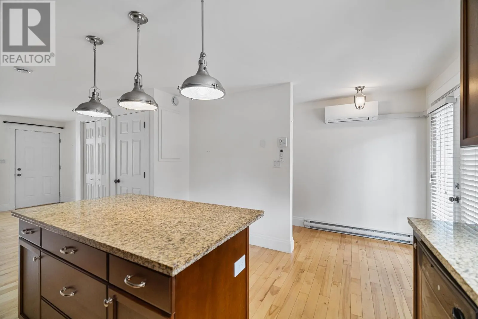 328 A Queen Street