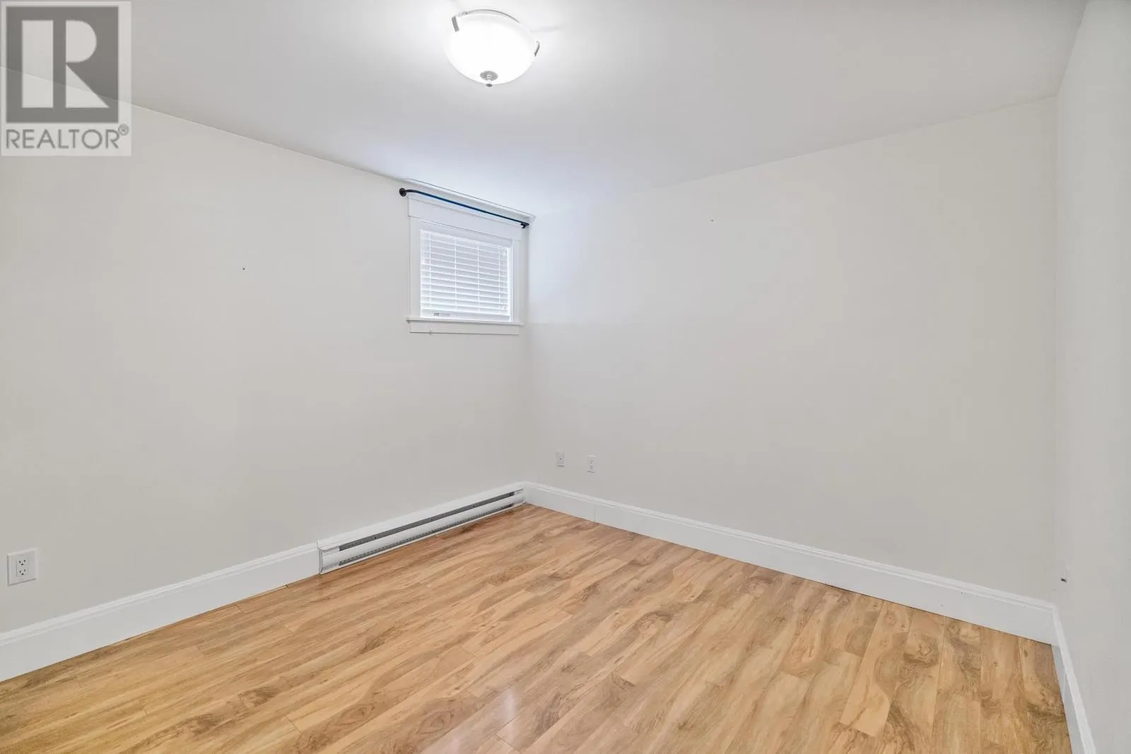 328 A Queen Street