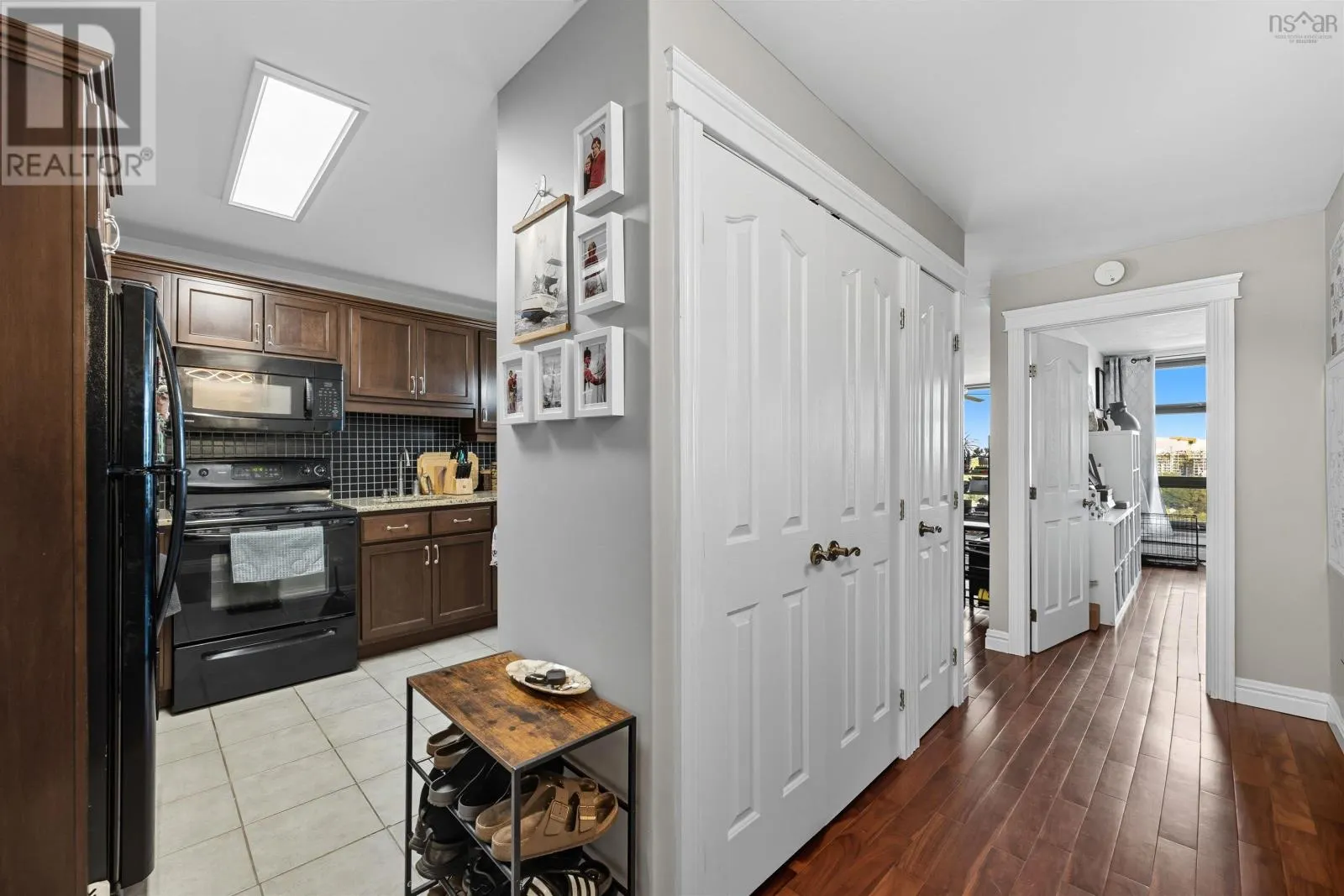 1601 6369 Coburg Road