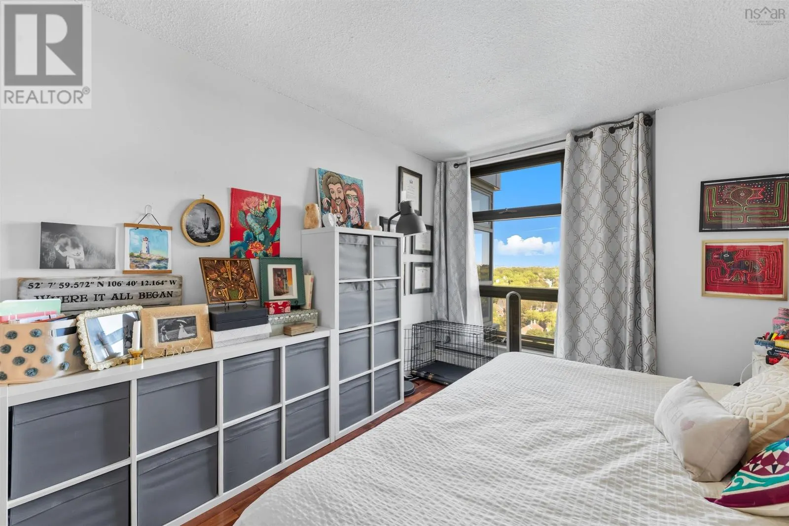 1601 6369 Coburg Road