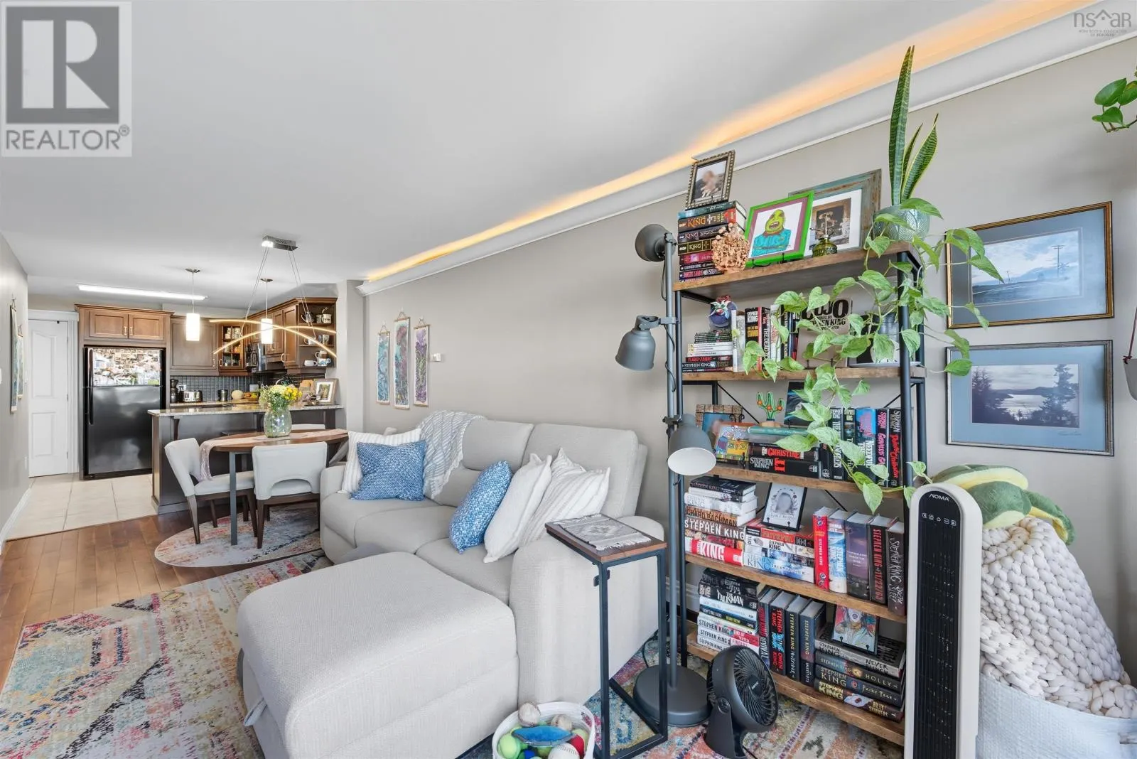 1601 6369 Coburg Road