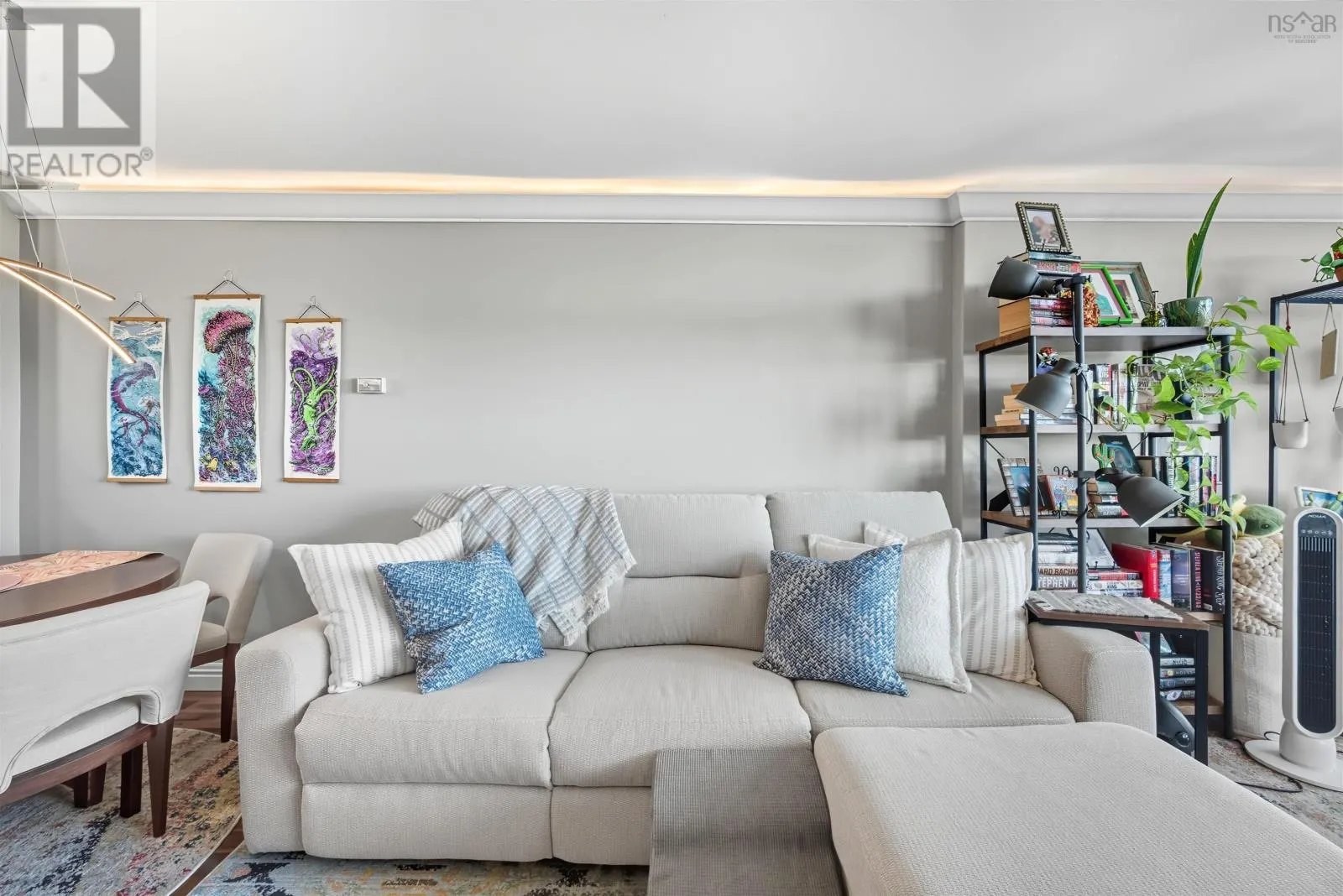 1601 6369 Coburg Road
