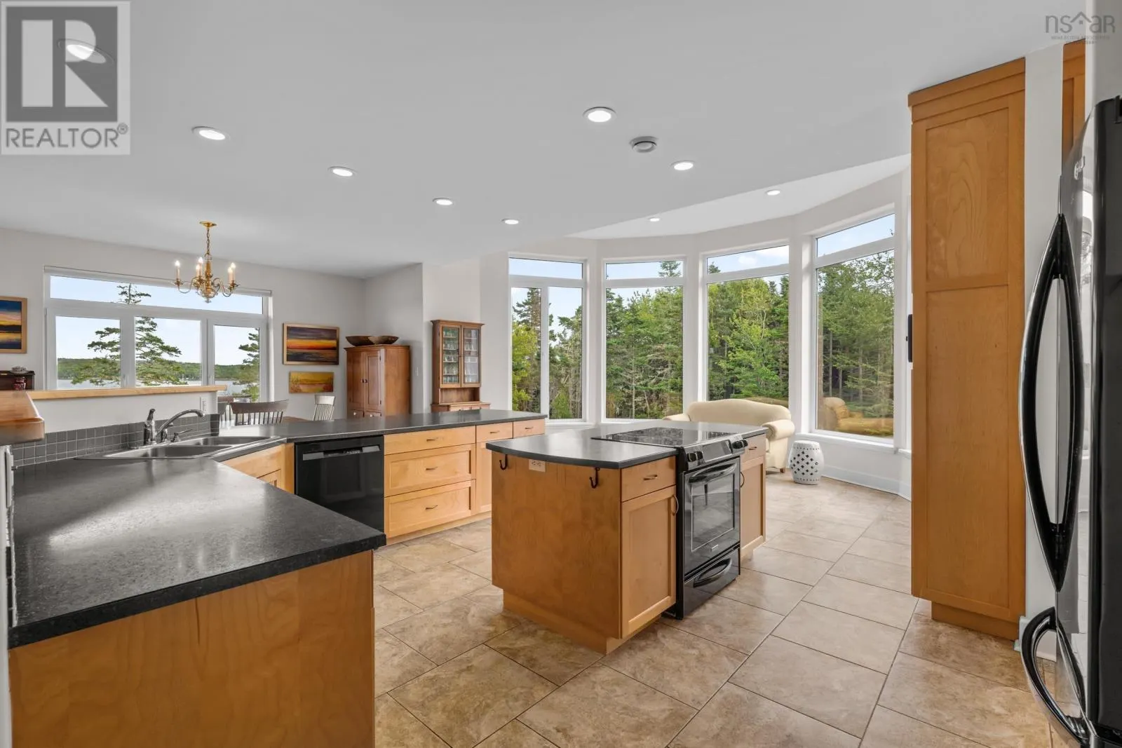 43 Bayview Crescent