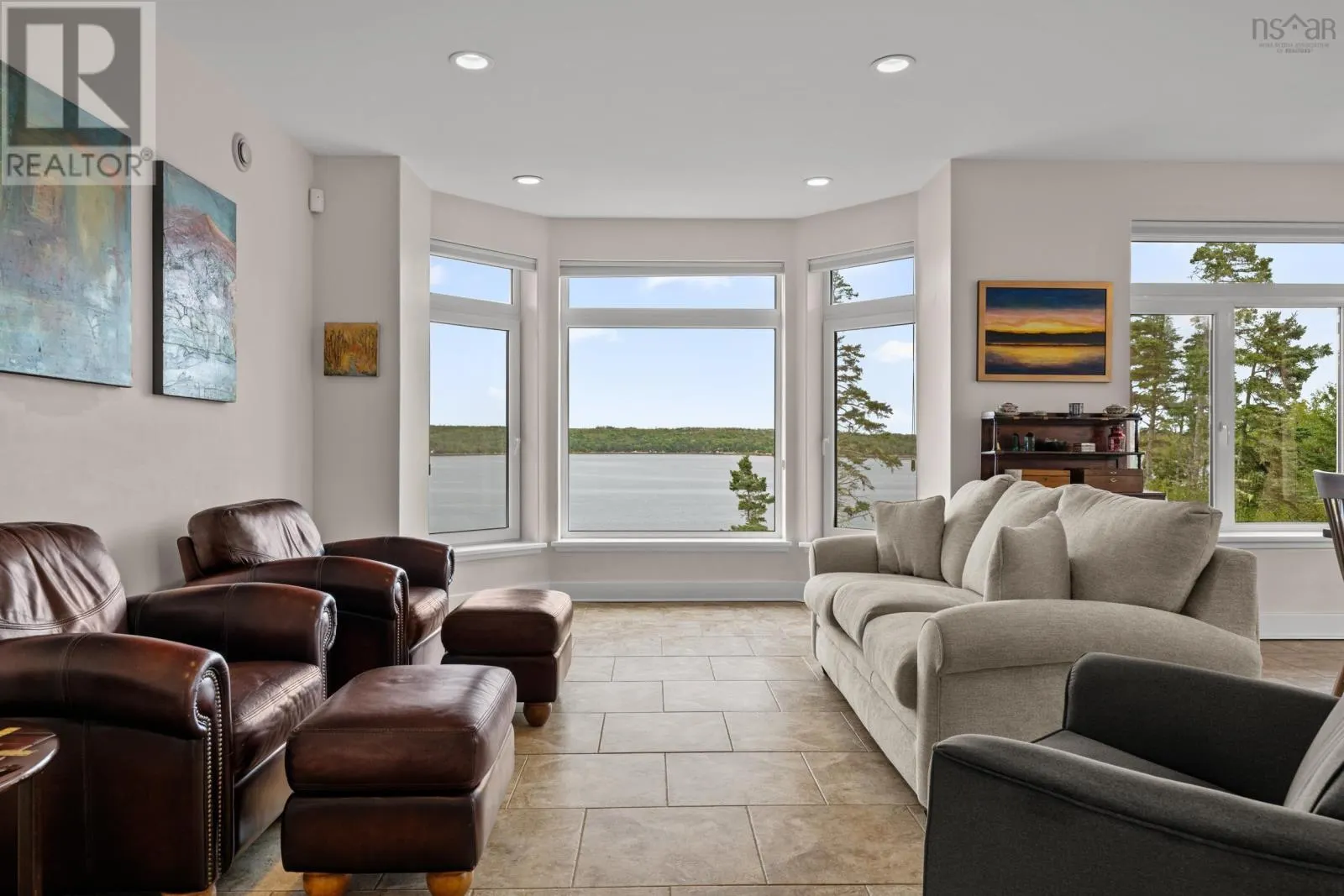 43 Bayview Crescent