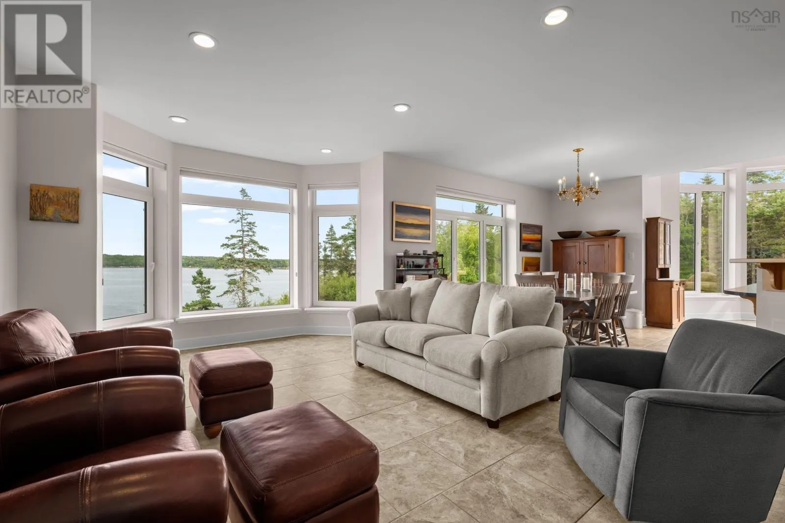 43 Bayview Crescent