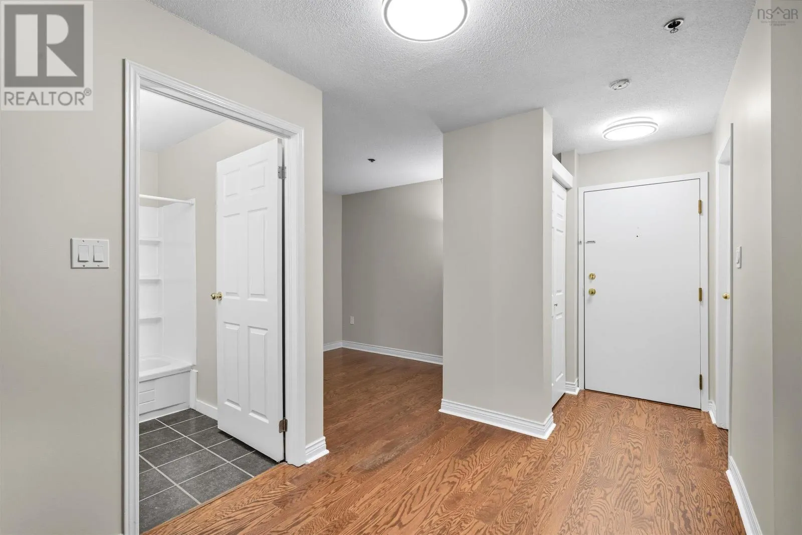 218 3700 John Parr Drive