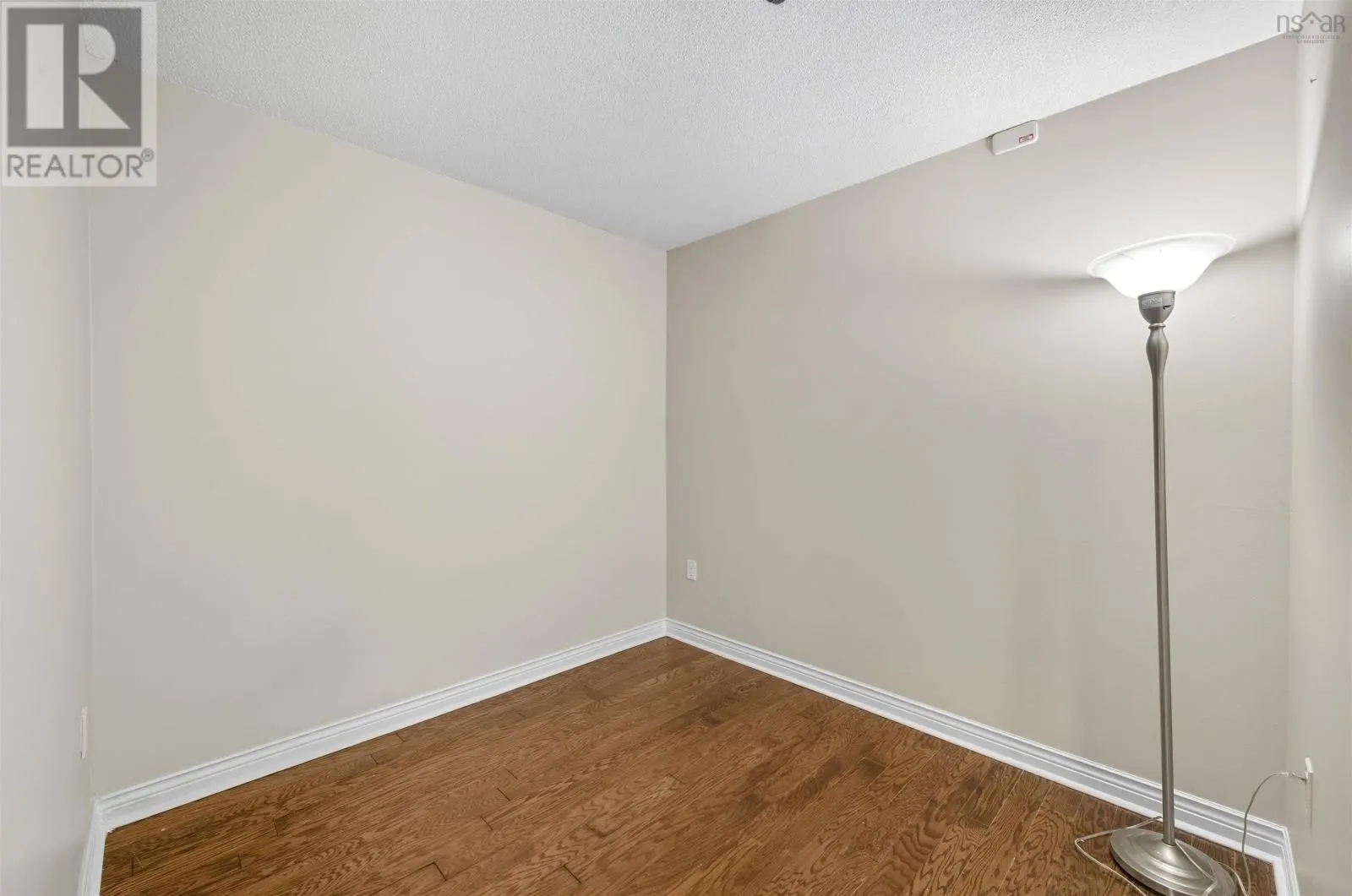 218 3700 John Parr Drive