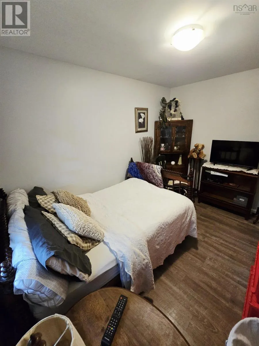 4 Ida Street